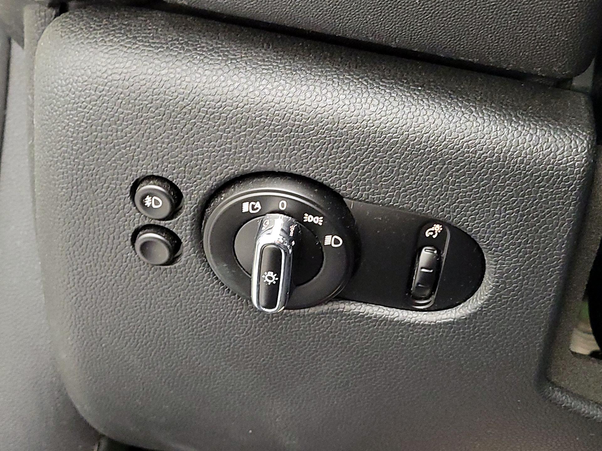 Thumbnail: 2017 MINI Cooper - 13