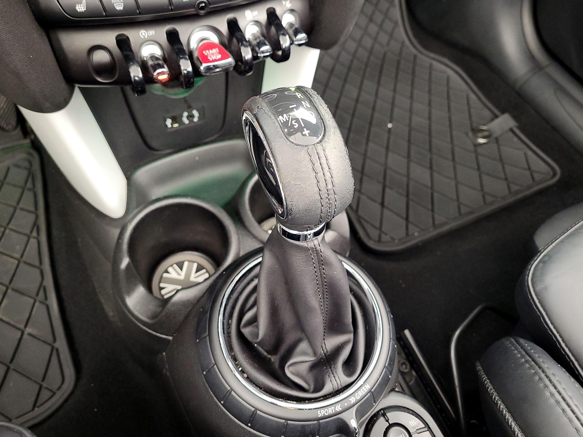 Thumbnail: 2017 MINI Cooper - 17