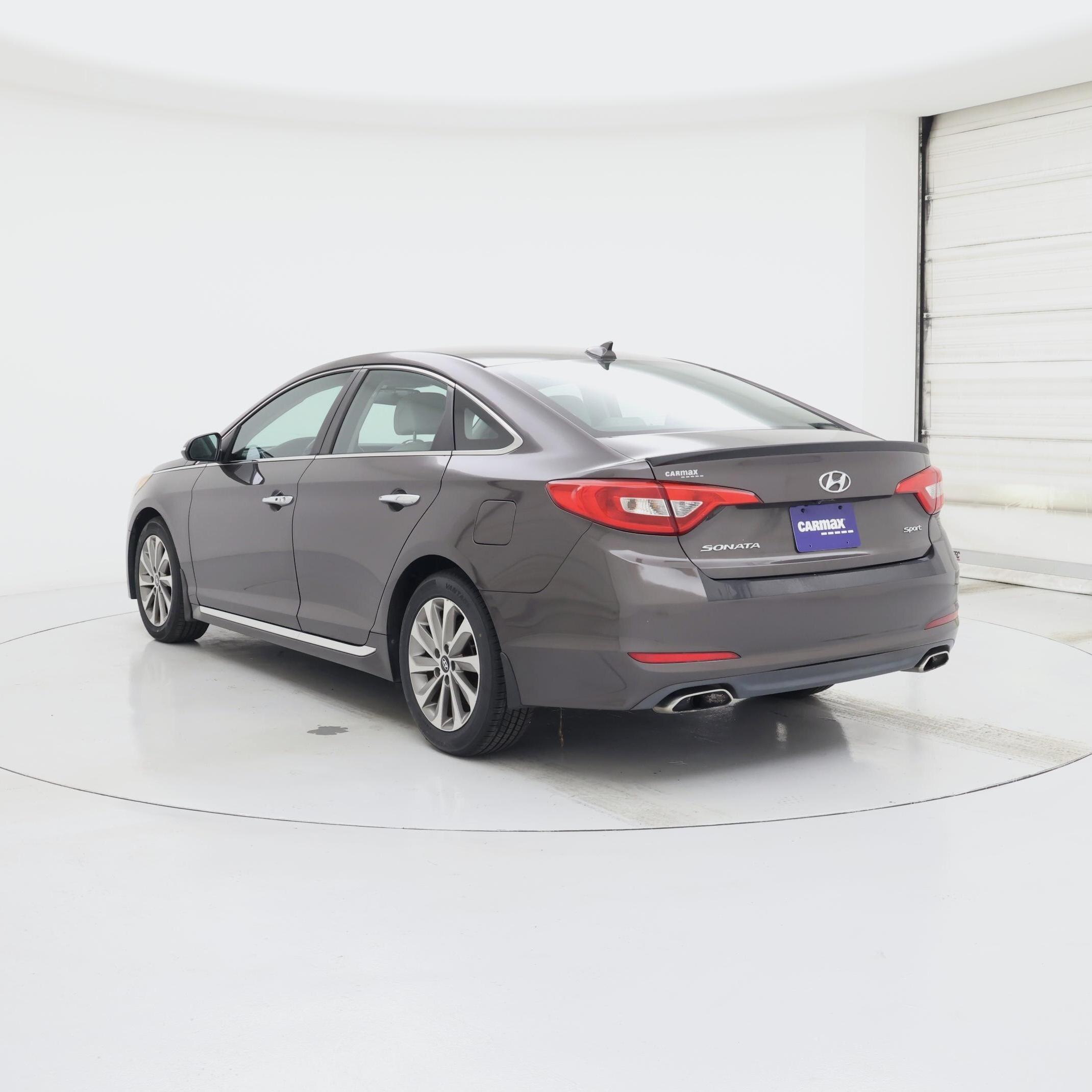Thumbnail: 2015 Hyundai Sonata - 2