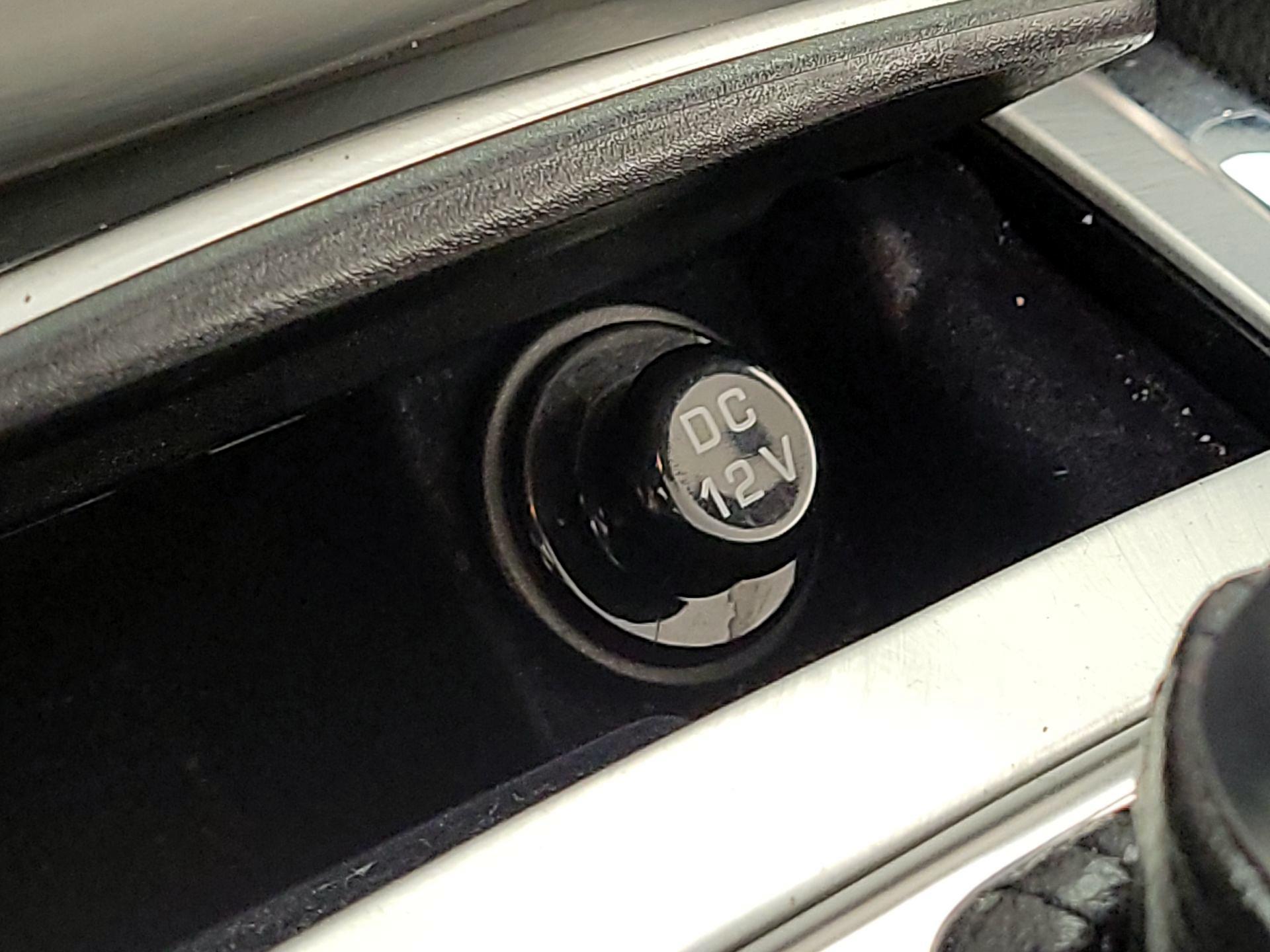 Thumbnail: 2014 INFINITI Q60 - 18