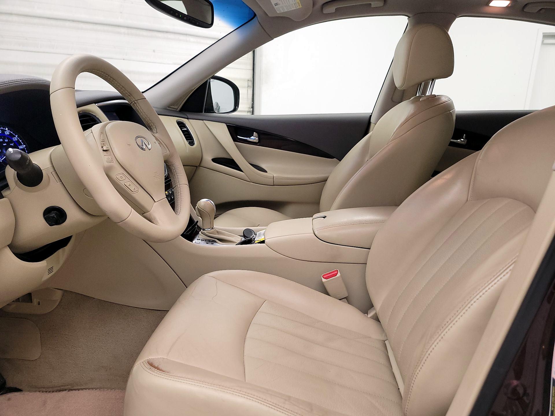 Thumbnail: 2015 INFINITI QX50 - 11