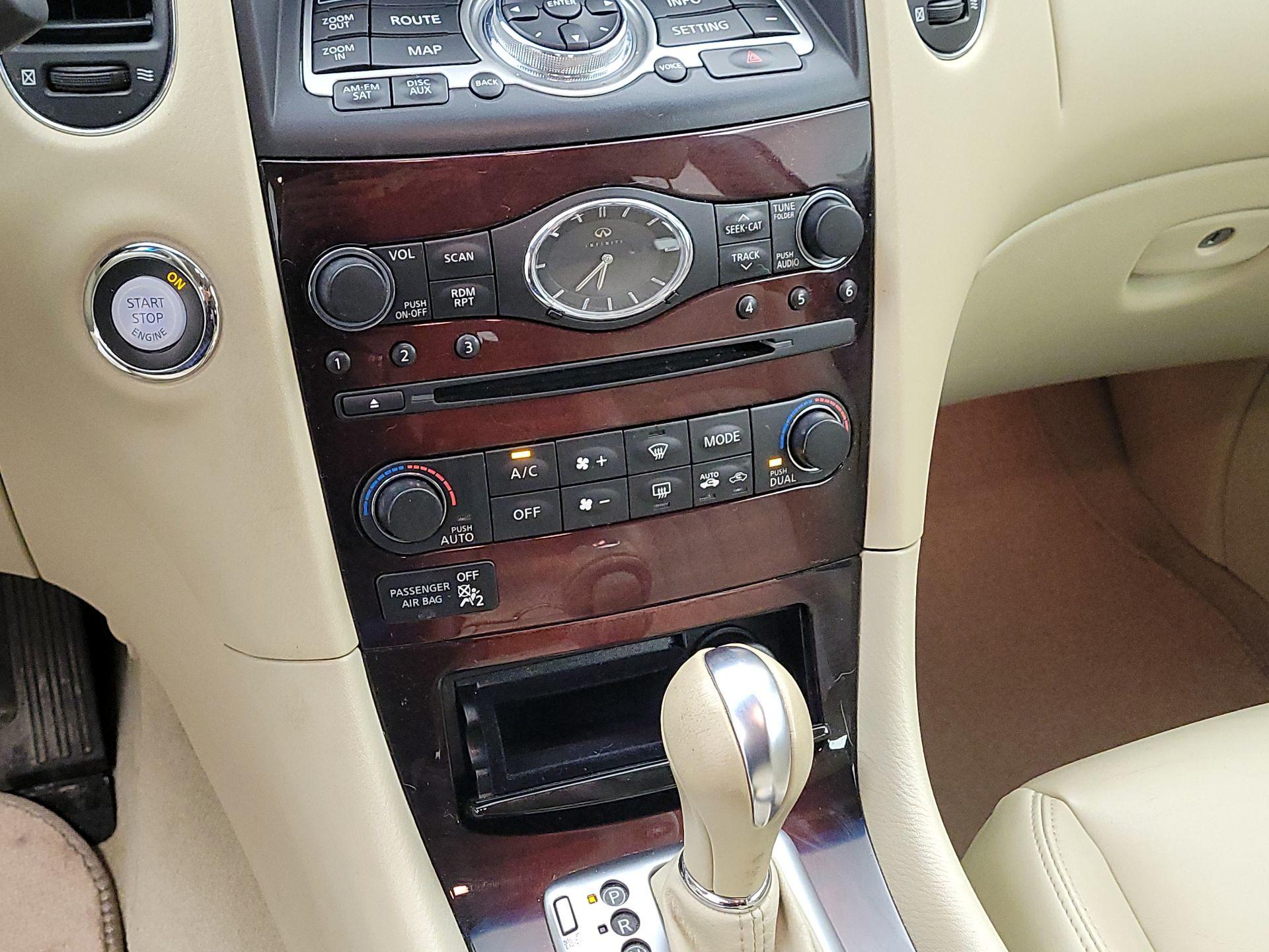 Thumbnail: 2015 INFINITI QX50 - 16