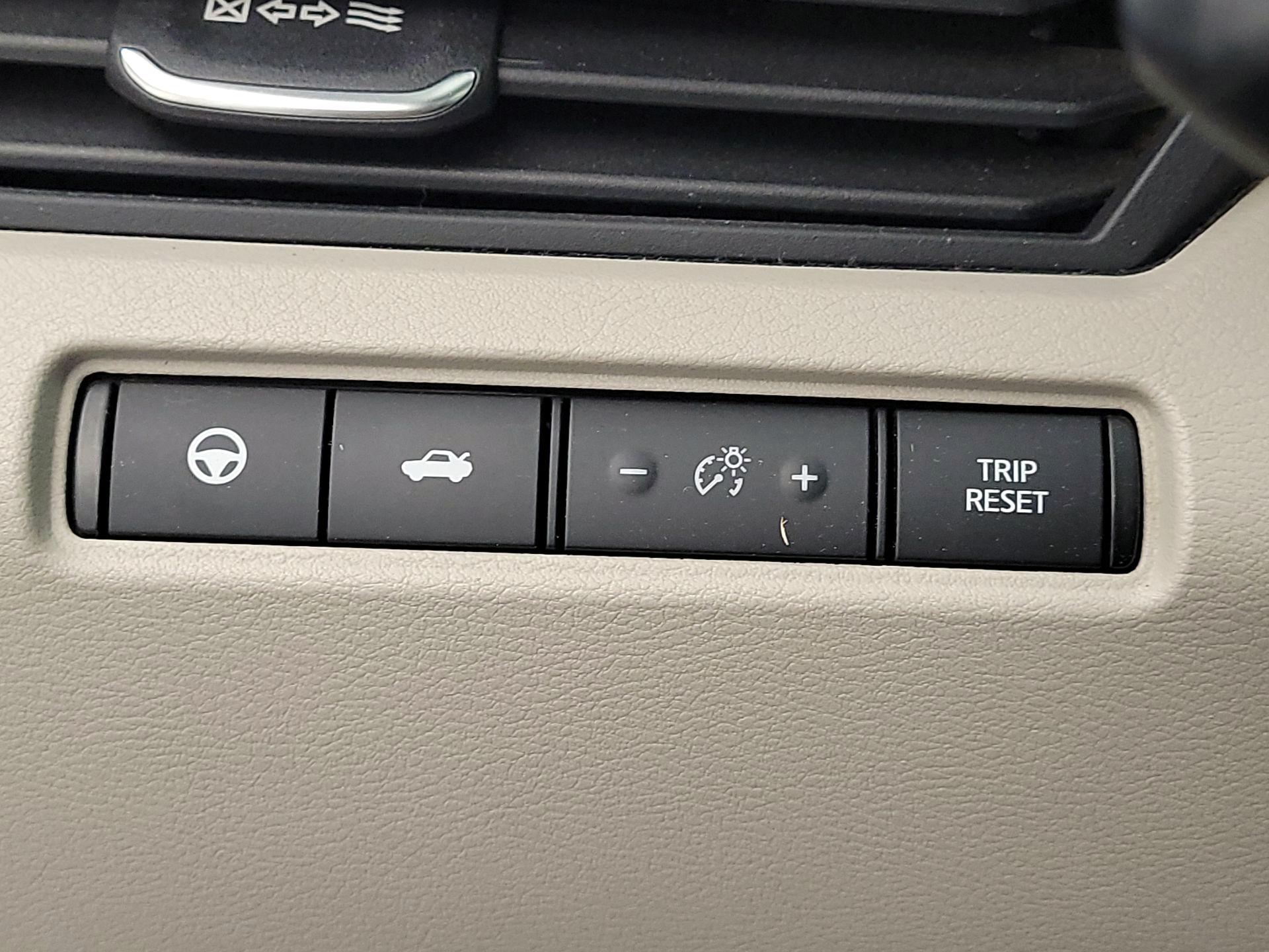 Thumbnail: 2019 Nissan Altima - 13