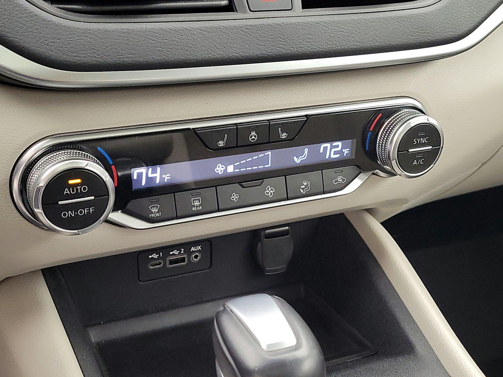 Thumbnail: 2019 Nissan Altima - 16