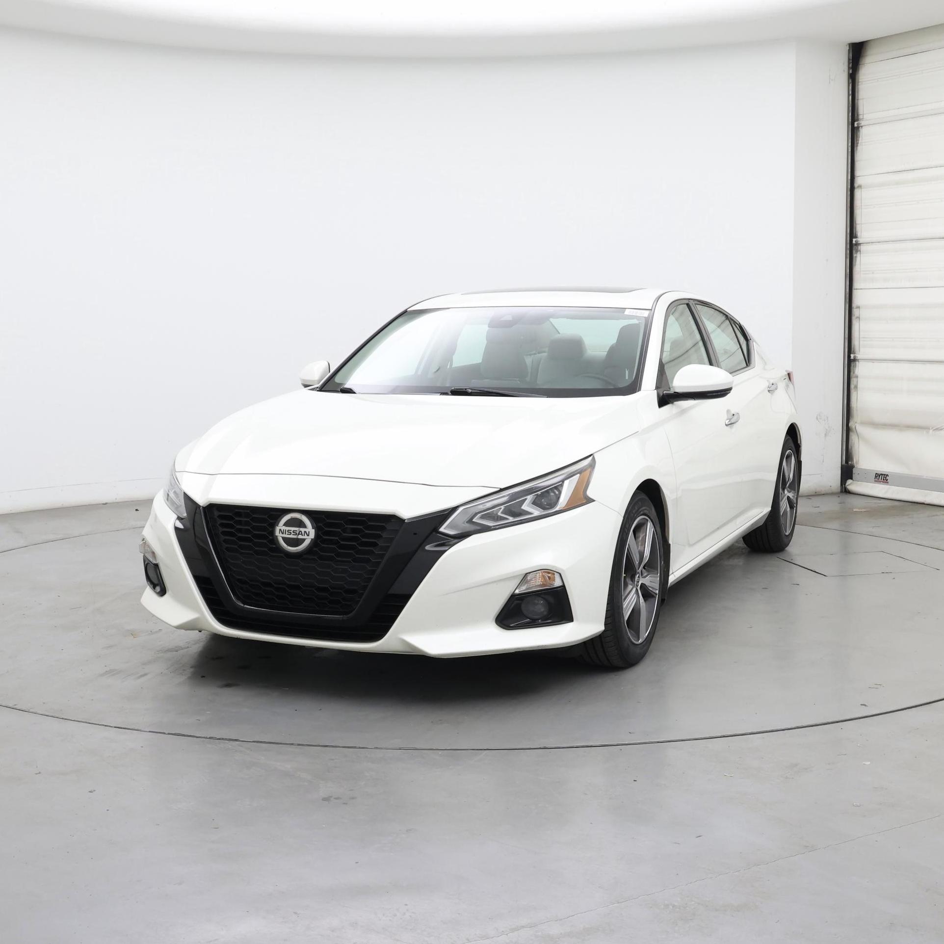 Thumbnail: 2019 Nissan Altima - 4