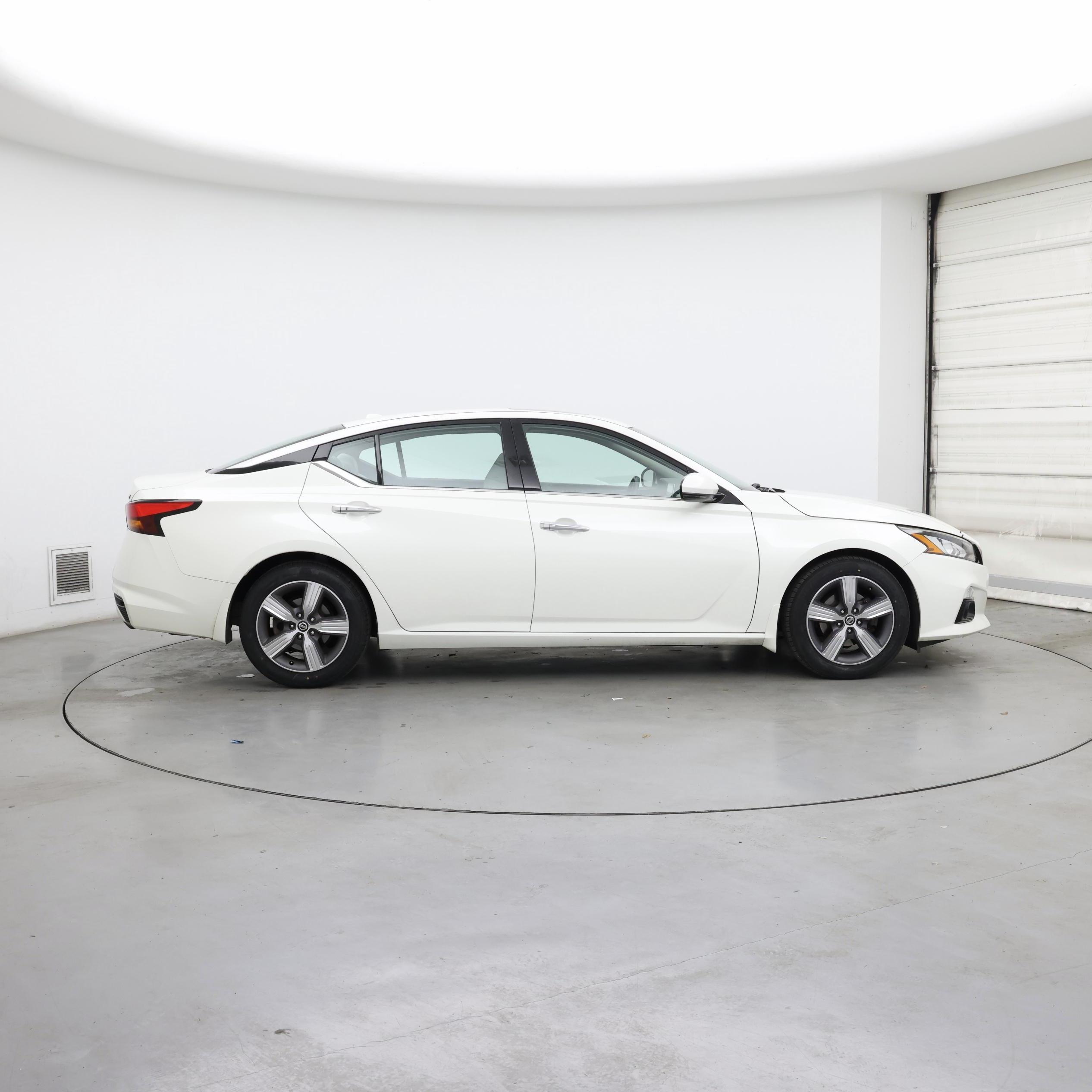 Thumbnail: 2019 Nissan Altima - 7