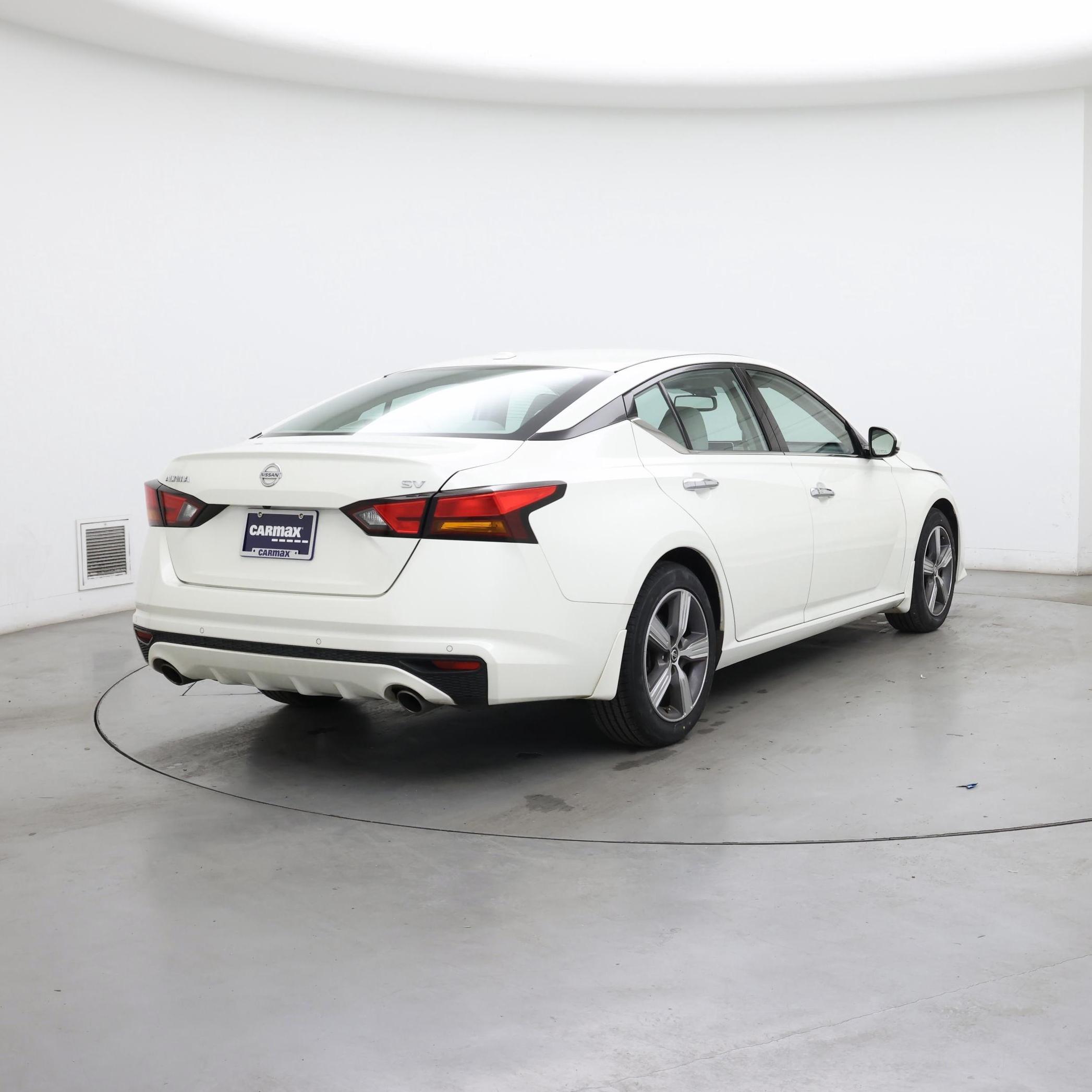 Thumbnail: 2019 Nissan Altima - 8