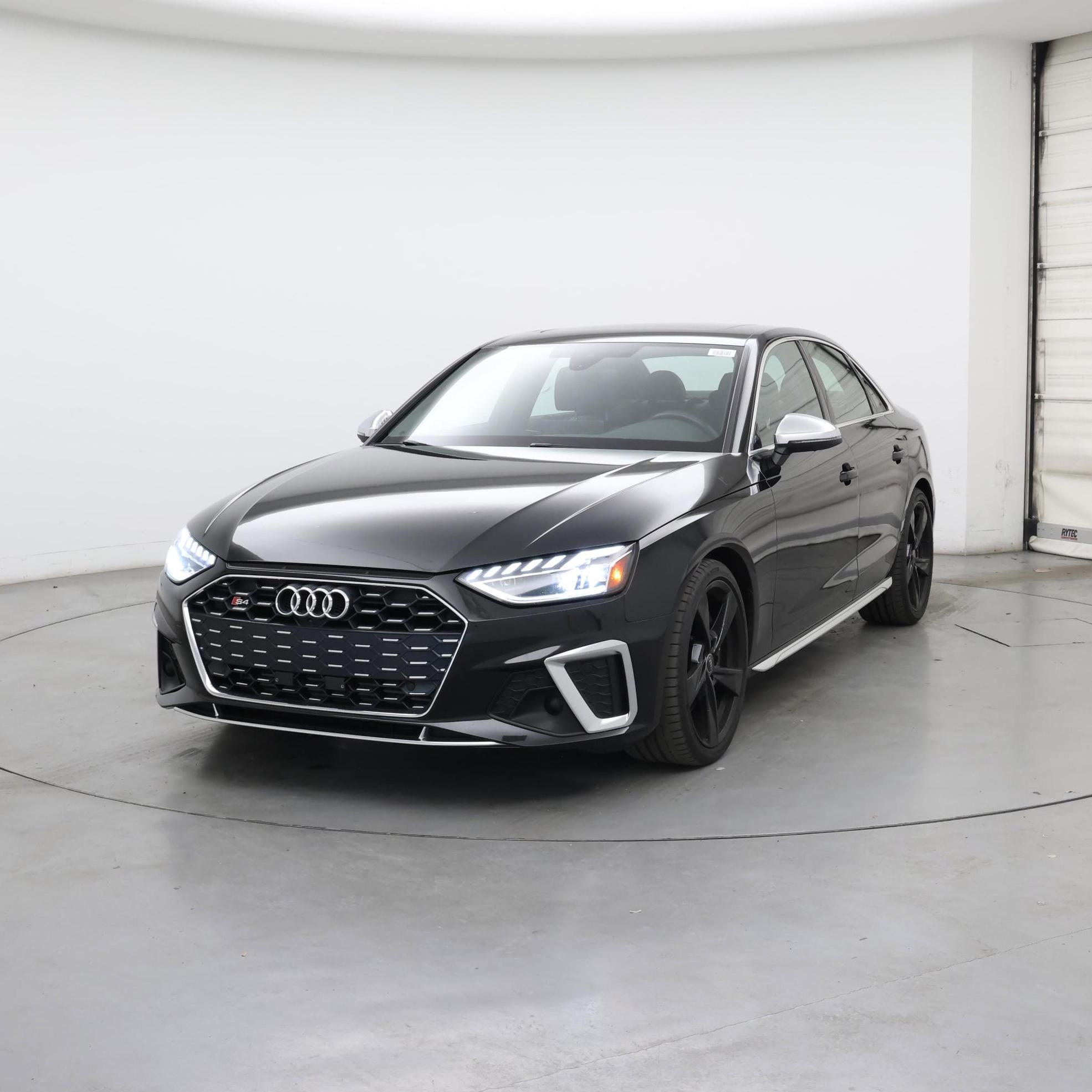 Thumbnail: 2021 Audi S4 - 4