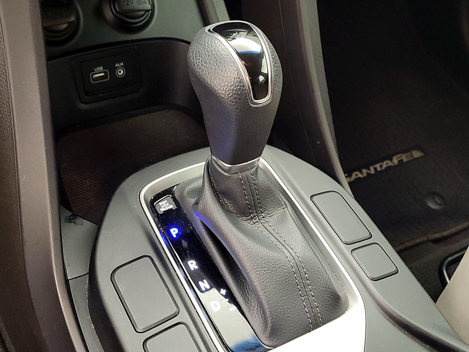 Thumbnail: 2018 Hyundai Santa Fe - 17