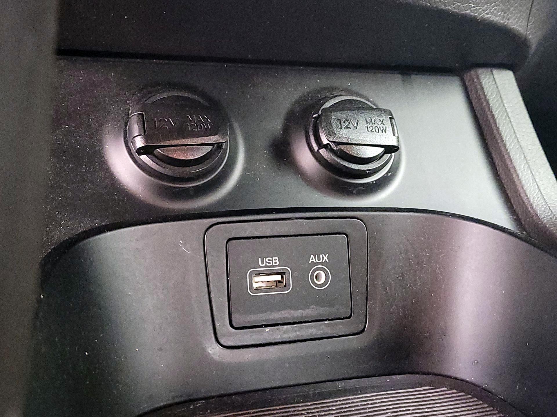 Thumbnail: 2018 Hyundai Santa Fe - 18