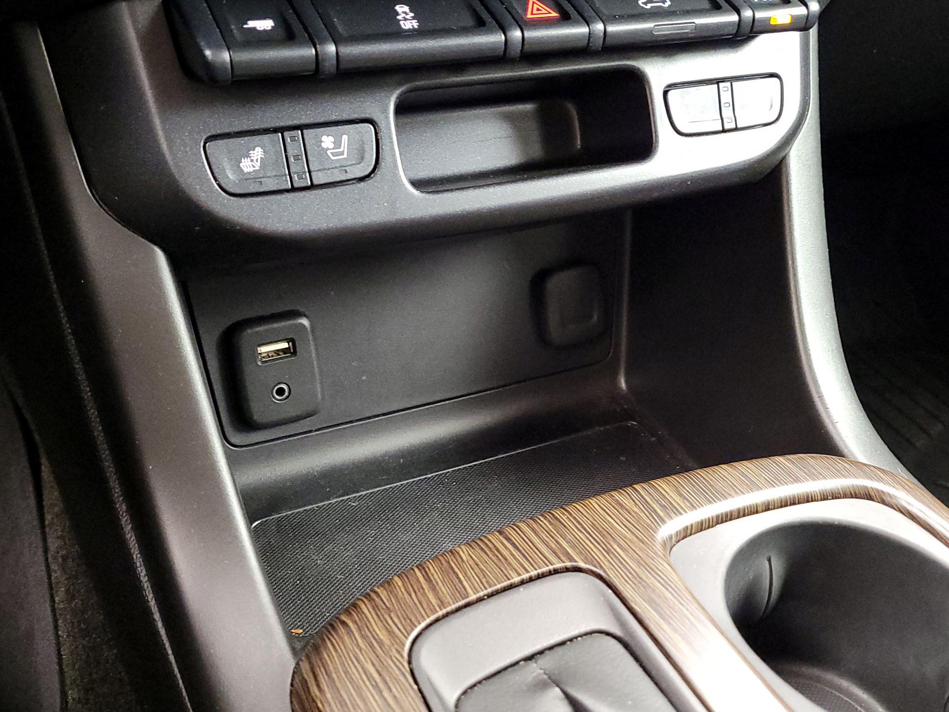 Thumbnail: 2017 GMC Canyon - 18