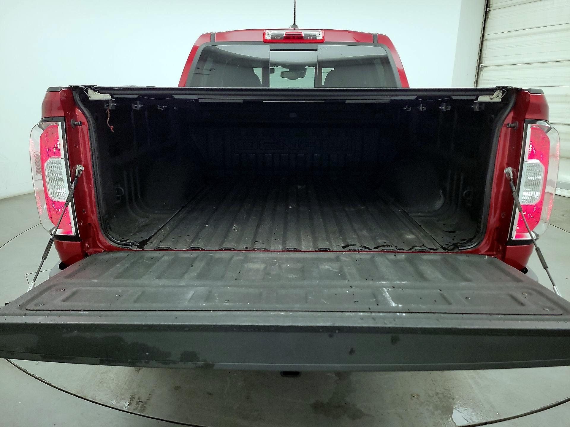 Thumbnail: 2017 GMC Canyon - 20