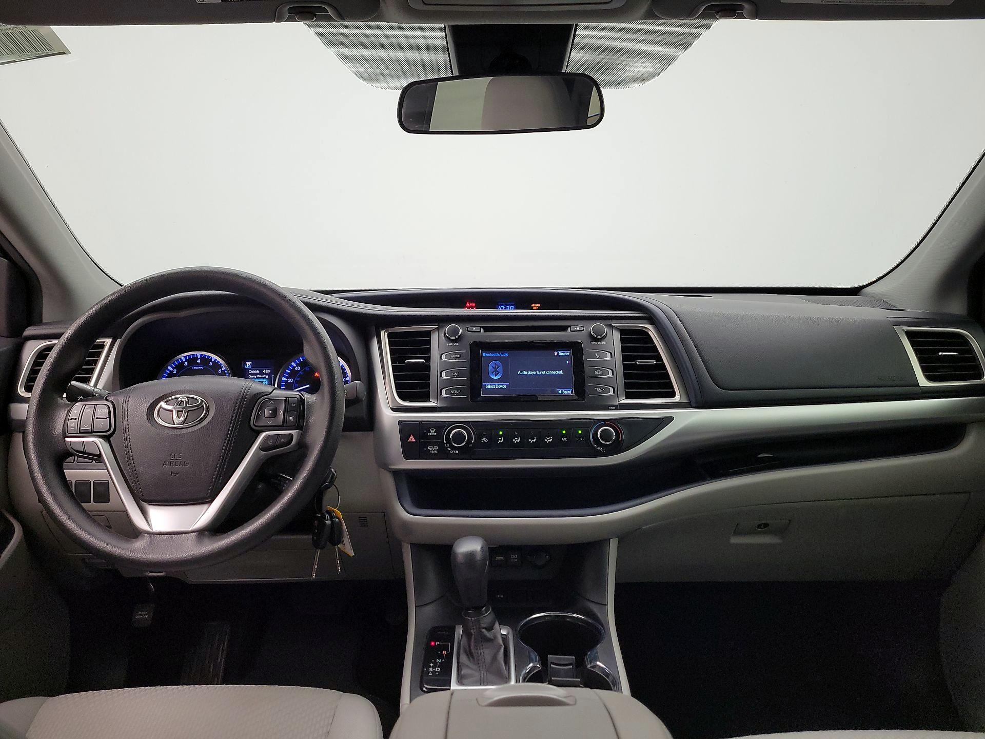 Thumbnail: 2019 Toyota Highlander - 9