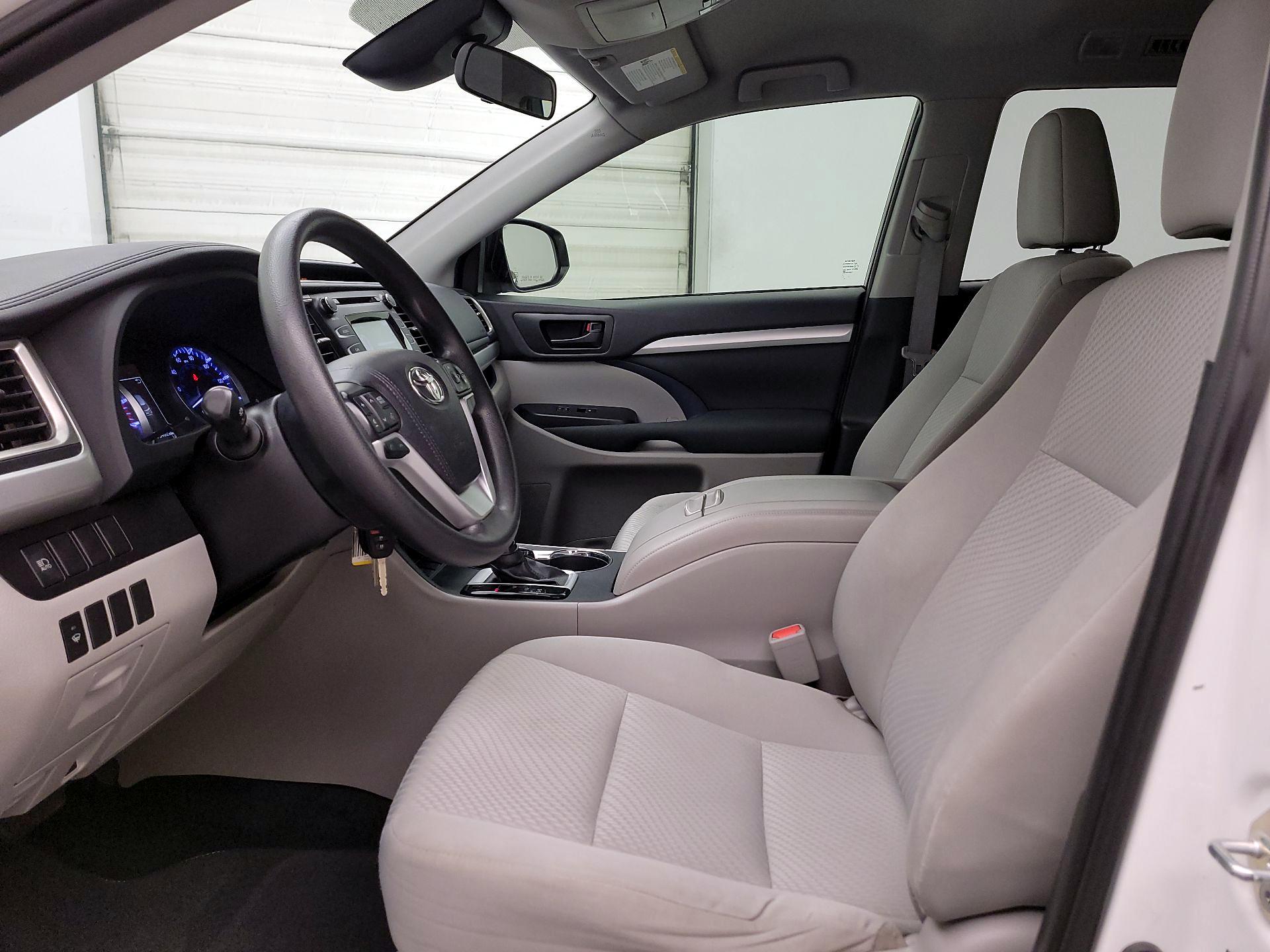 Thumbnail: 2019 Toyota Highlander - 11