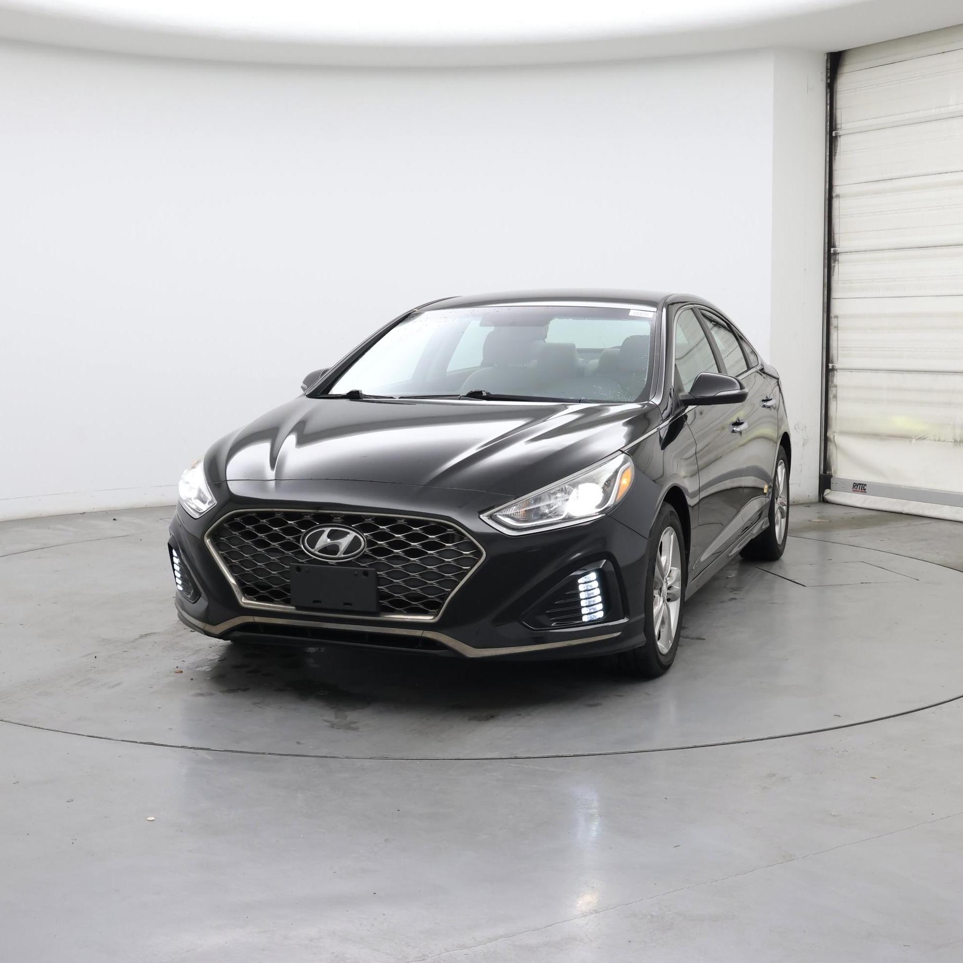 Thumbnail: 2019 Hyundai Sonata - 4