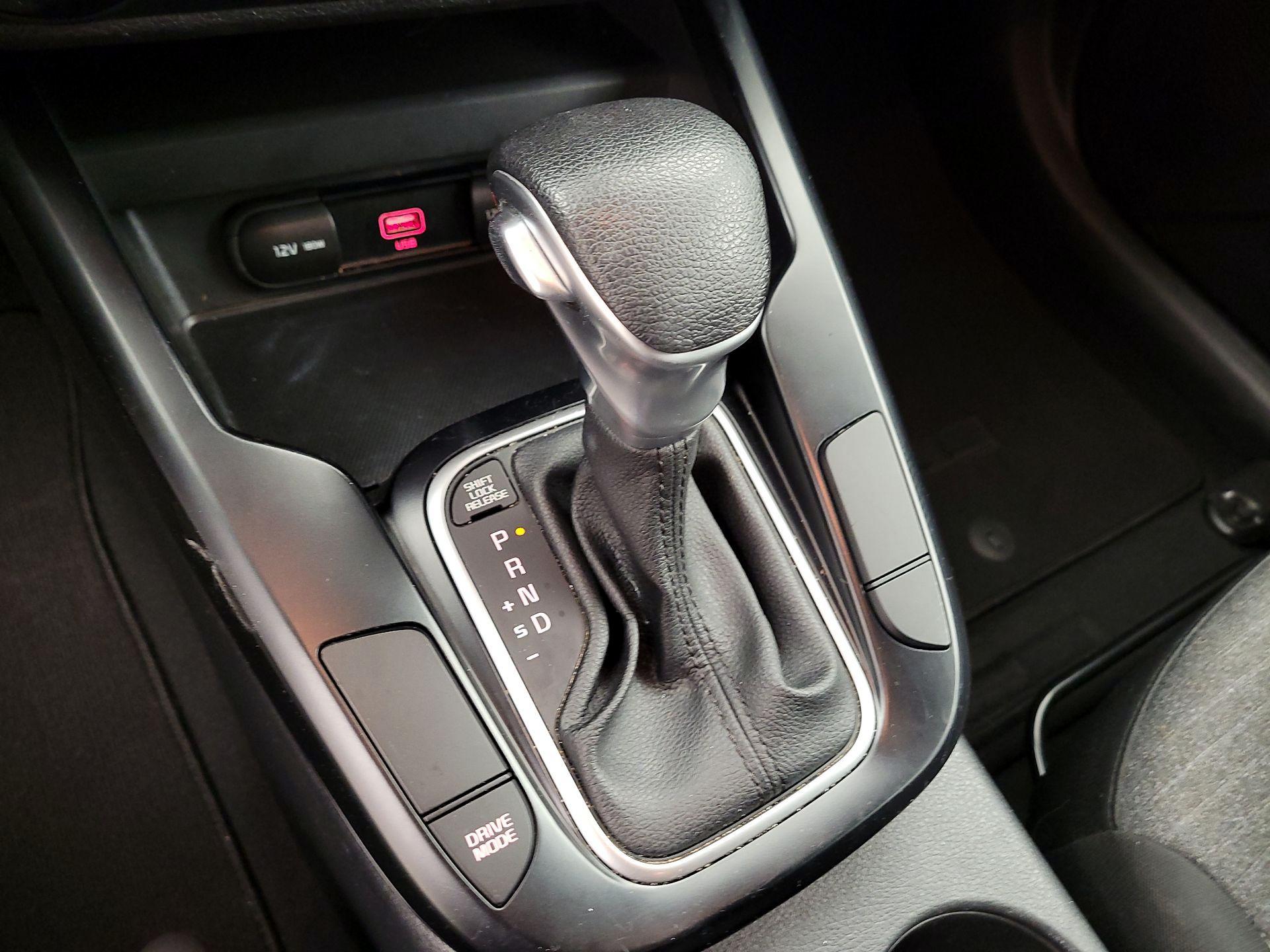 Thumbnail: 2020 Kia Soul - 17