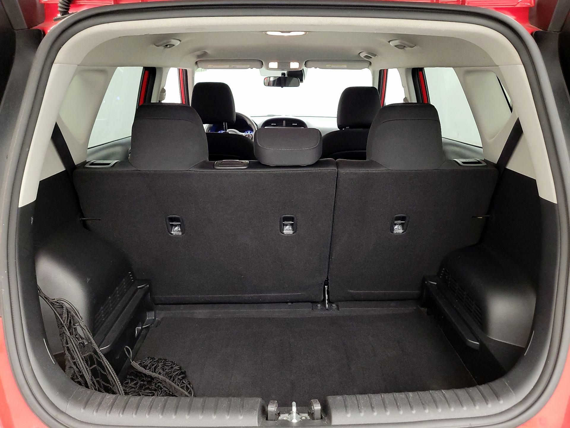 Thumbnail: 2020 Kia Soul - 20