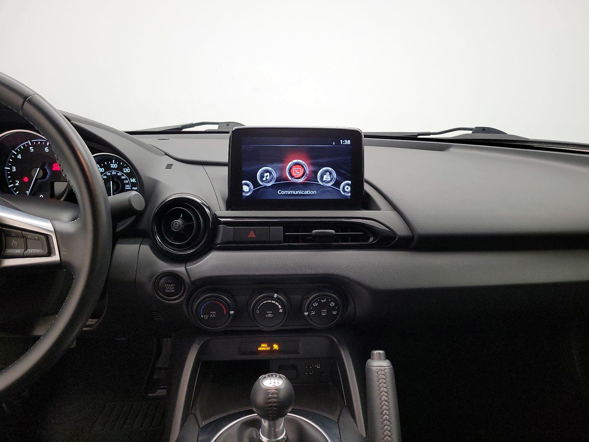 Thumbnail: 2021 Mazda MX-5 Miata - 9