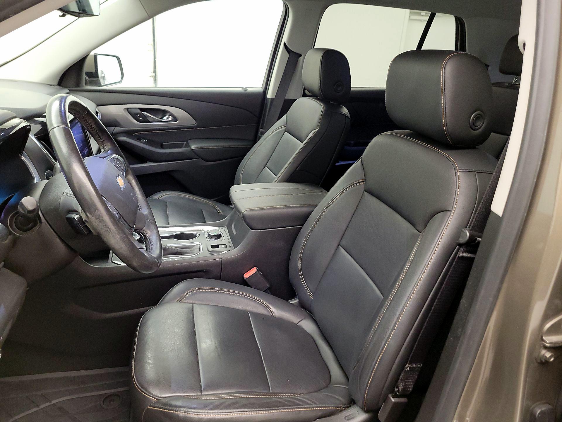 Thumbnail: 2020 Chevrolet Traverse - 11