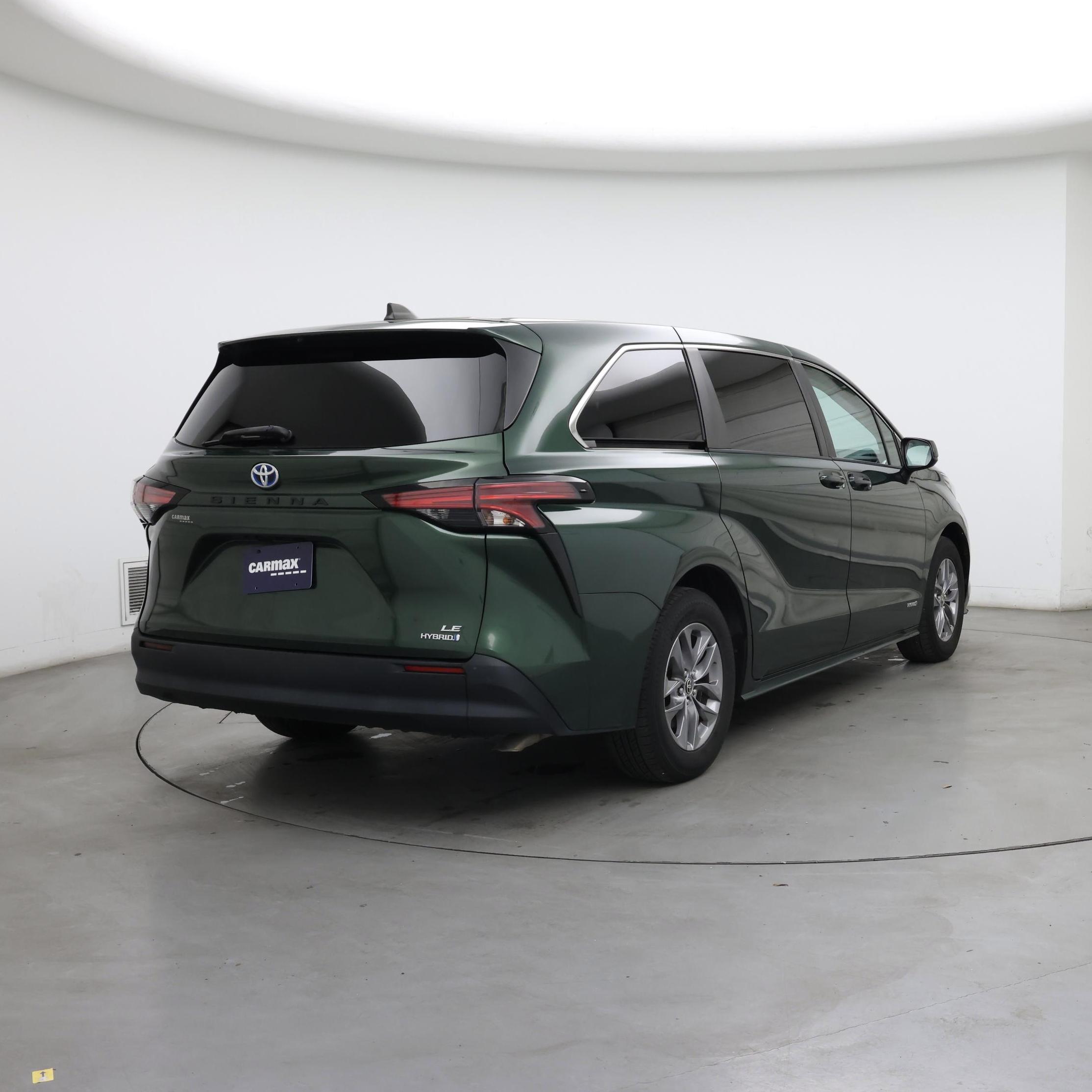 Thumbnail: 2021 Toyota Sienna - 8