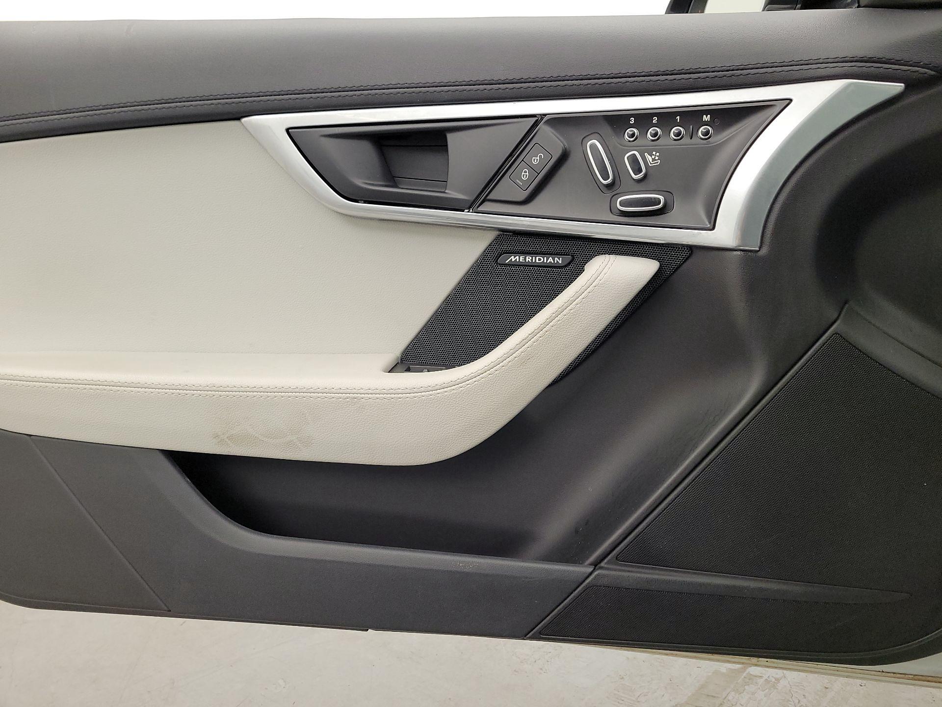 Thumbnail: 2018 Jaguar F-Type - 12