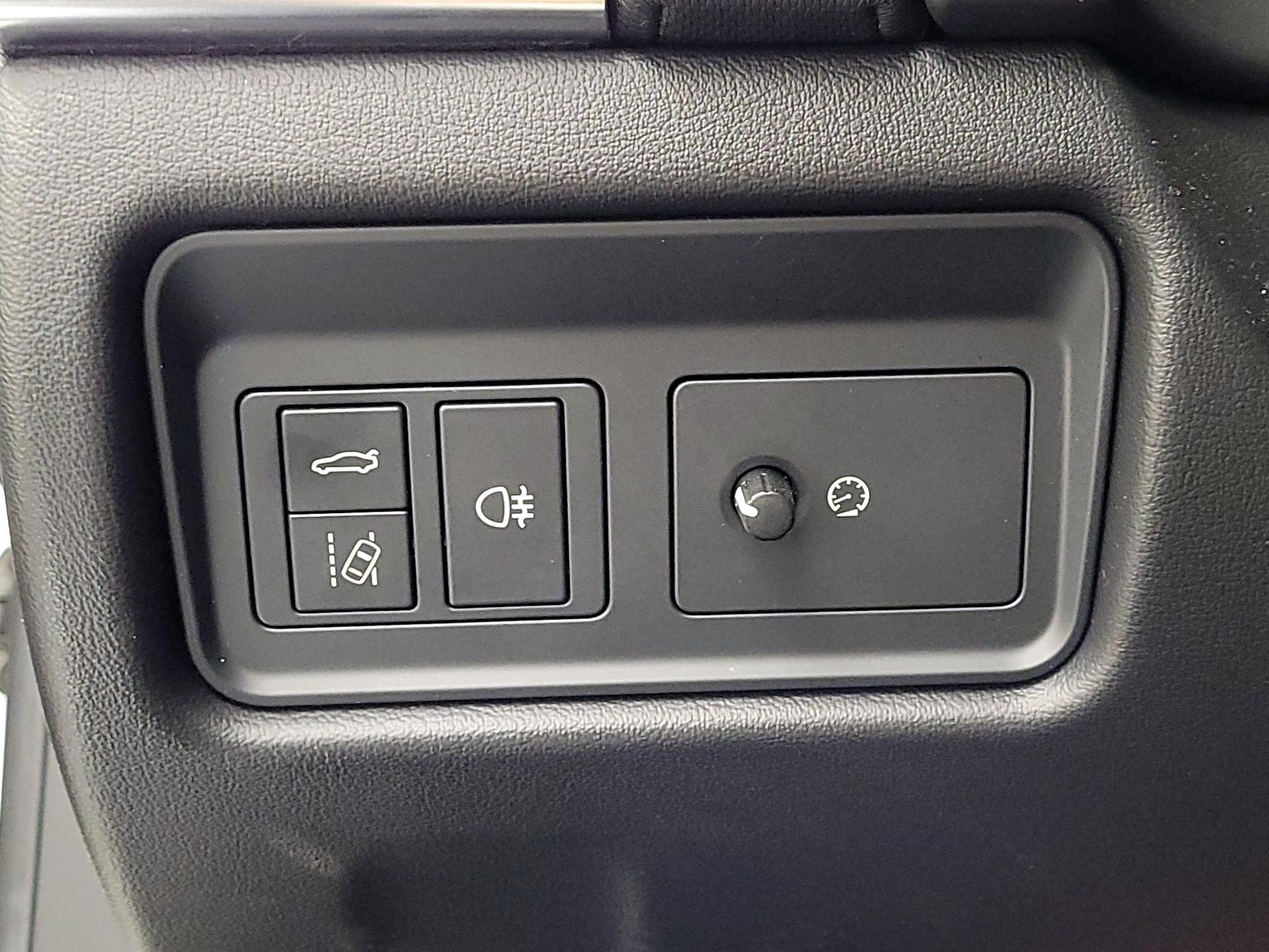 Thumbnail: 2018 Jaguar F-Type - 13