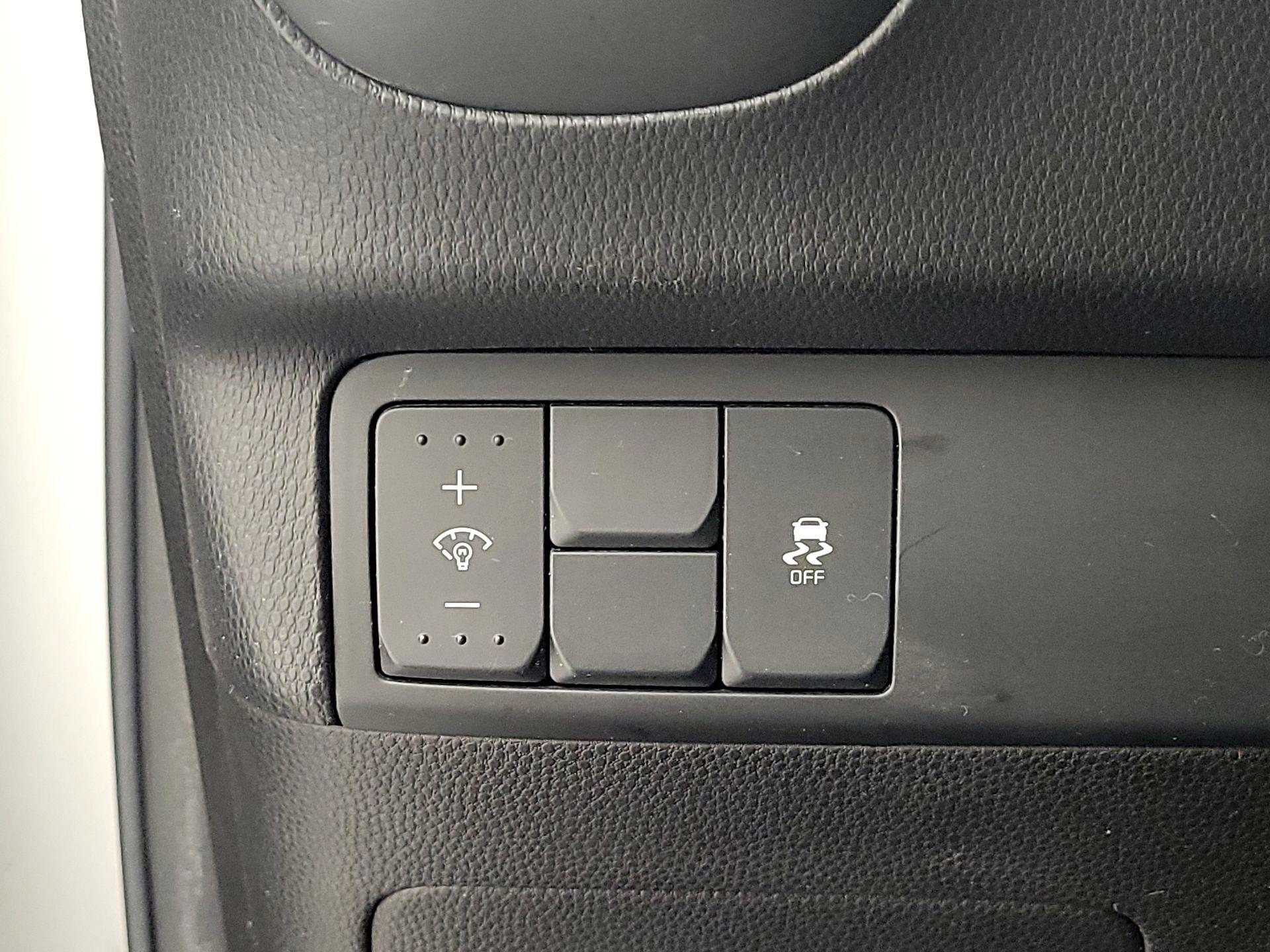 Thumbnail: 2014 Kia Soul - 13