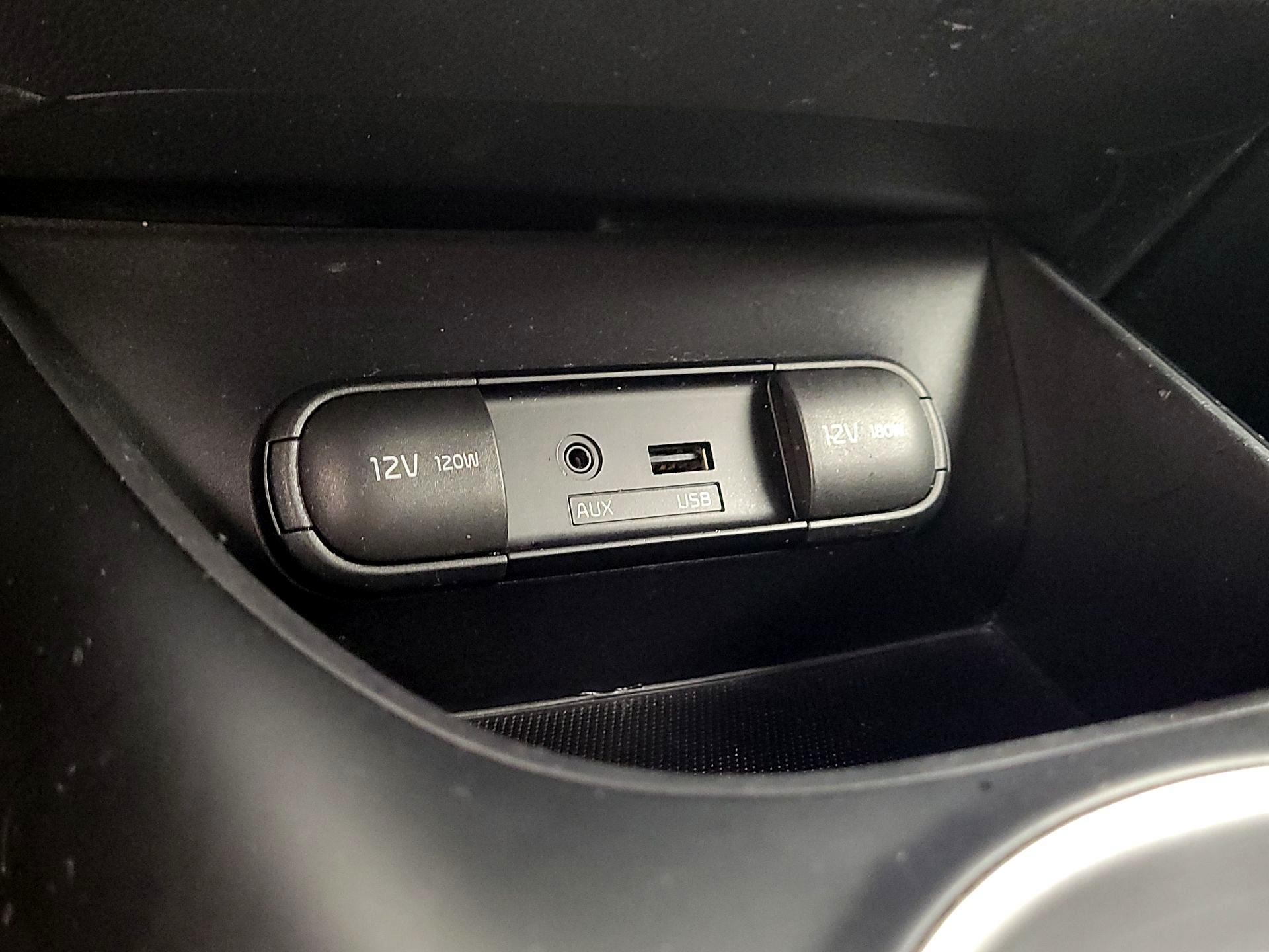 Thumbnail: 2014 Kia Soul - 17