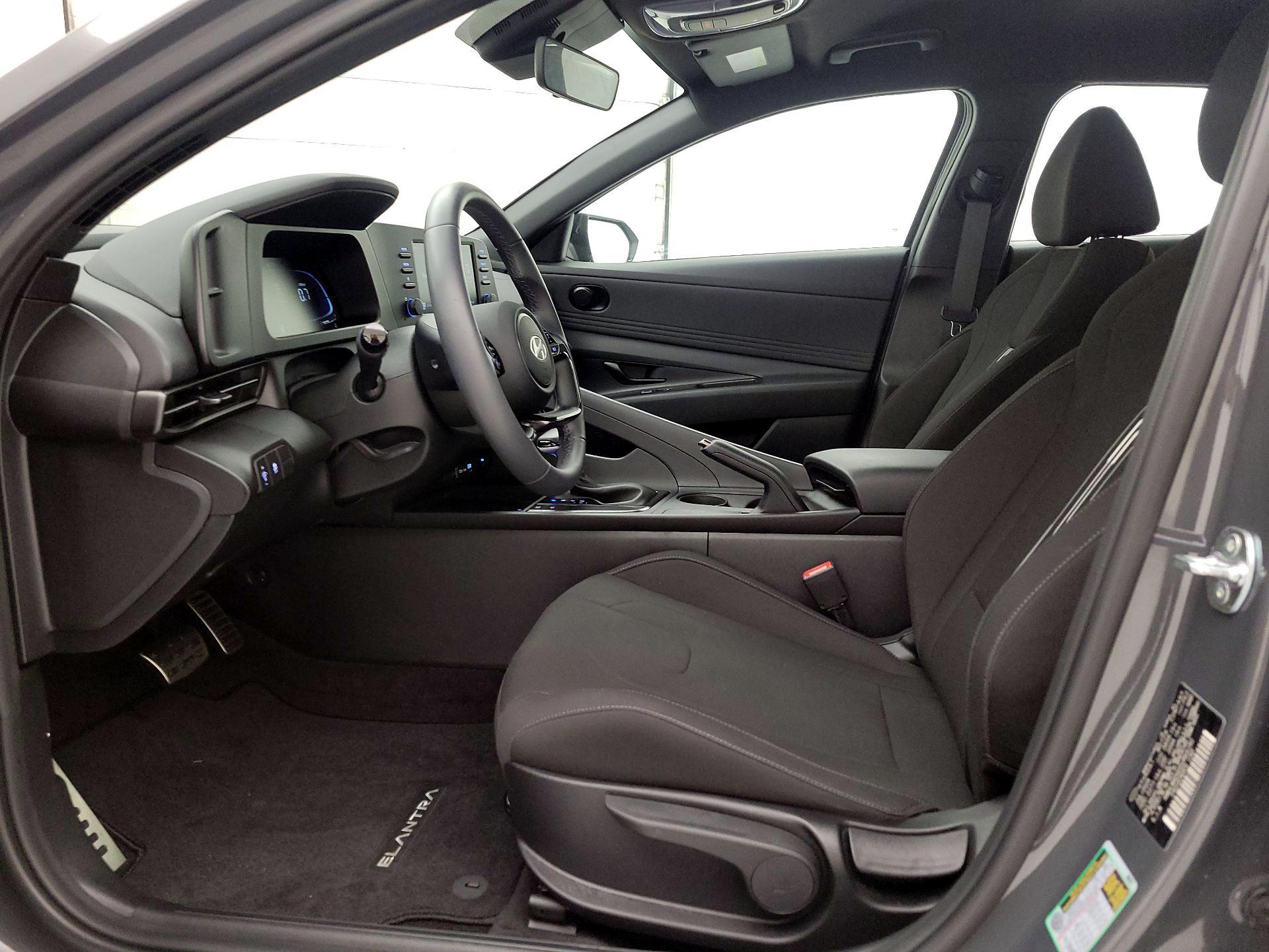 Thumbnail: 2025 Hyundai Elantra - 11