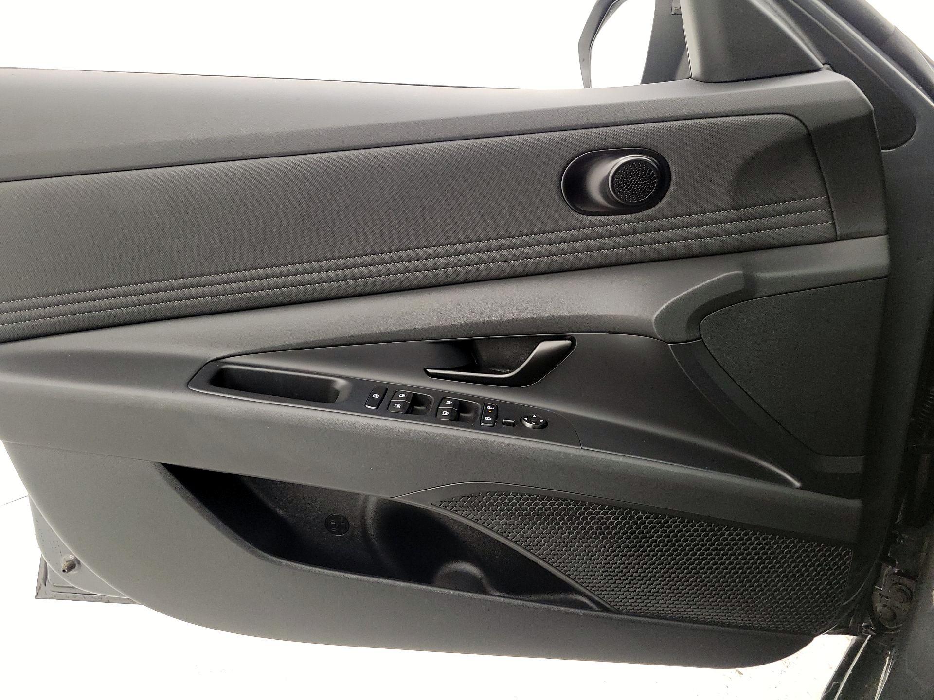 Thumbnail: 2025 Hyundai Elantra - 12