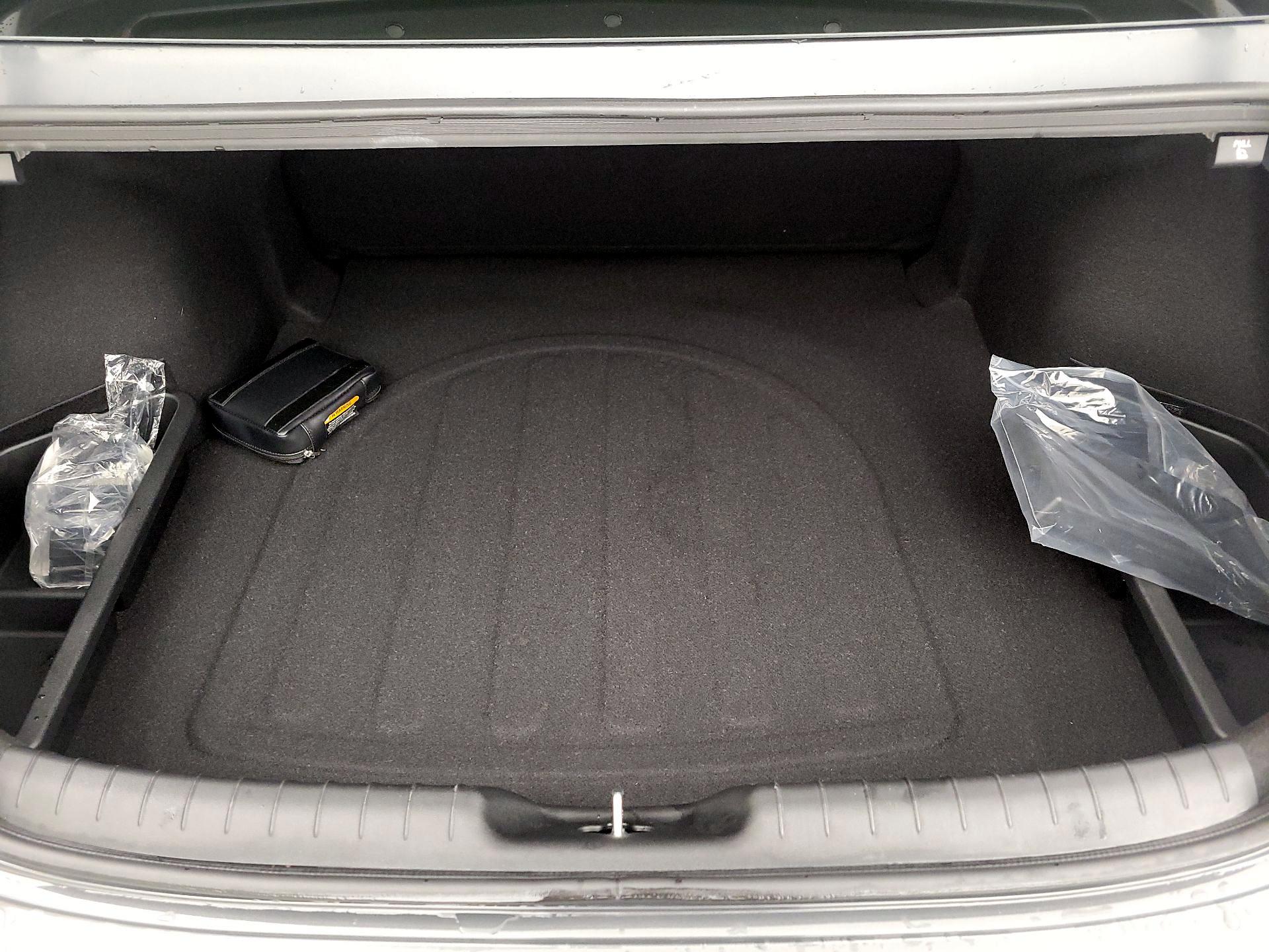 Thumbnail: 2025 Hyundai Elantra - 20