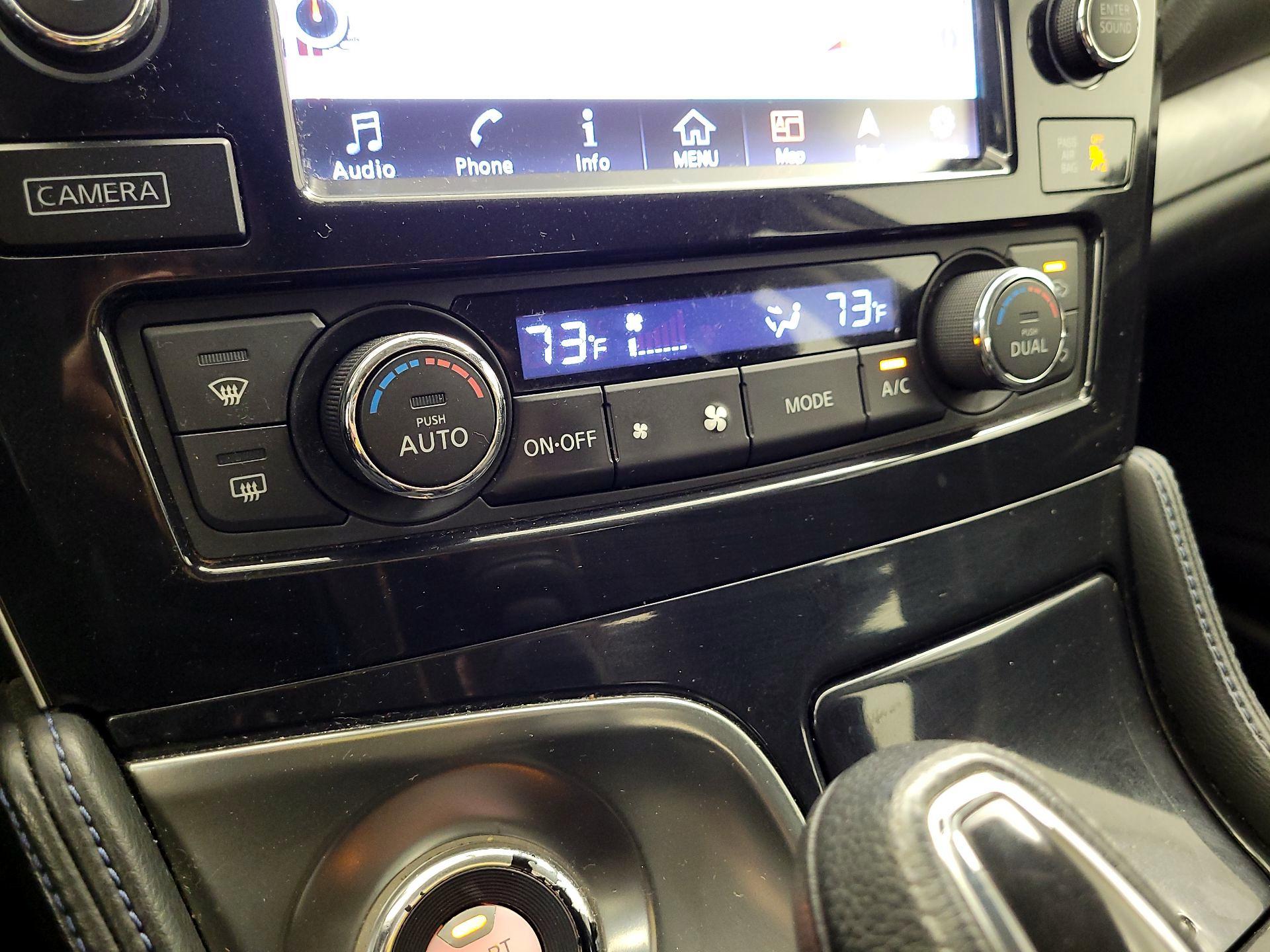 Thumbnail: 2016 Nissan Maxima - 17