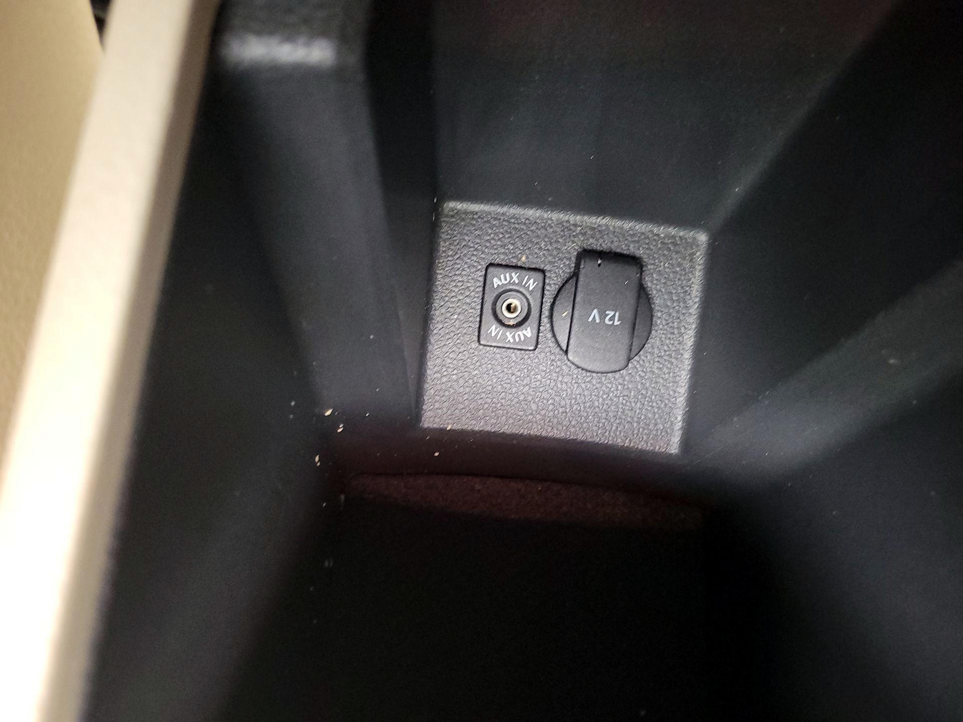 Thumbnail: 2015 Volkswagen Passat - 18