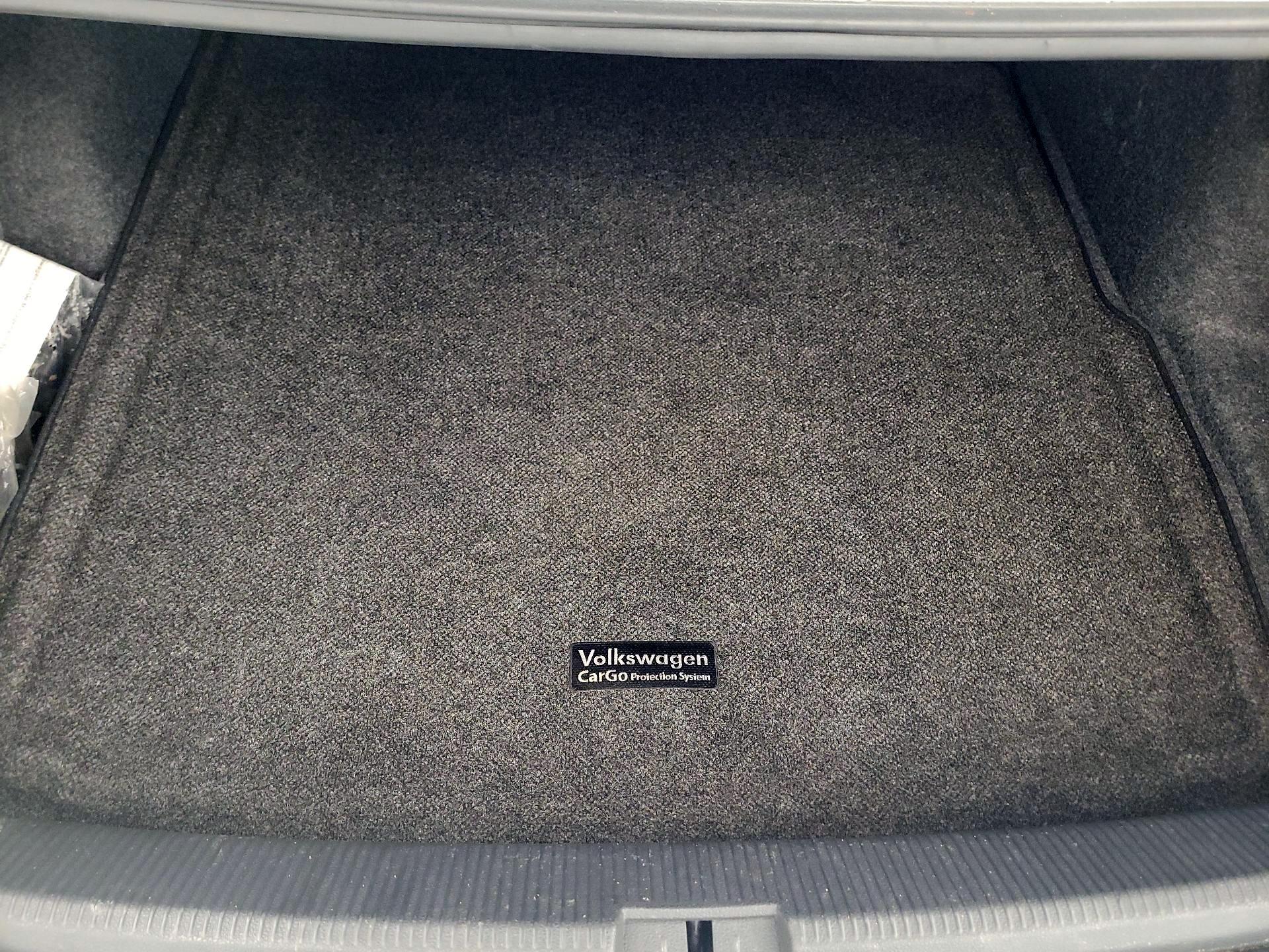 Thumbnail: 2015 Volkswagen Passat - 20