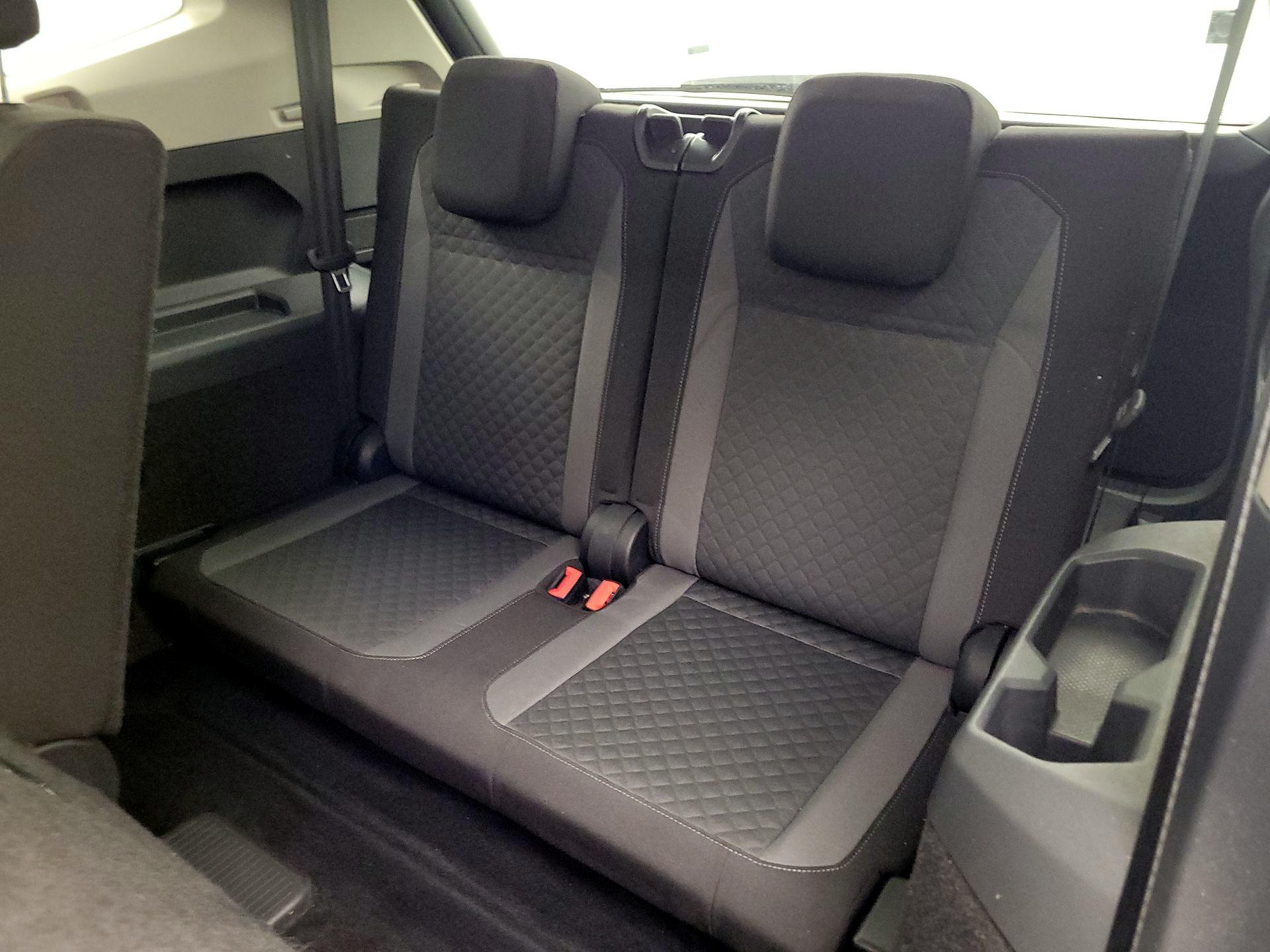 Thumbnail: 2018 Volkswagen Tiguan - 20