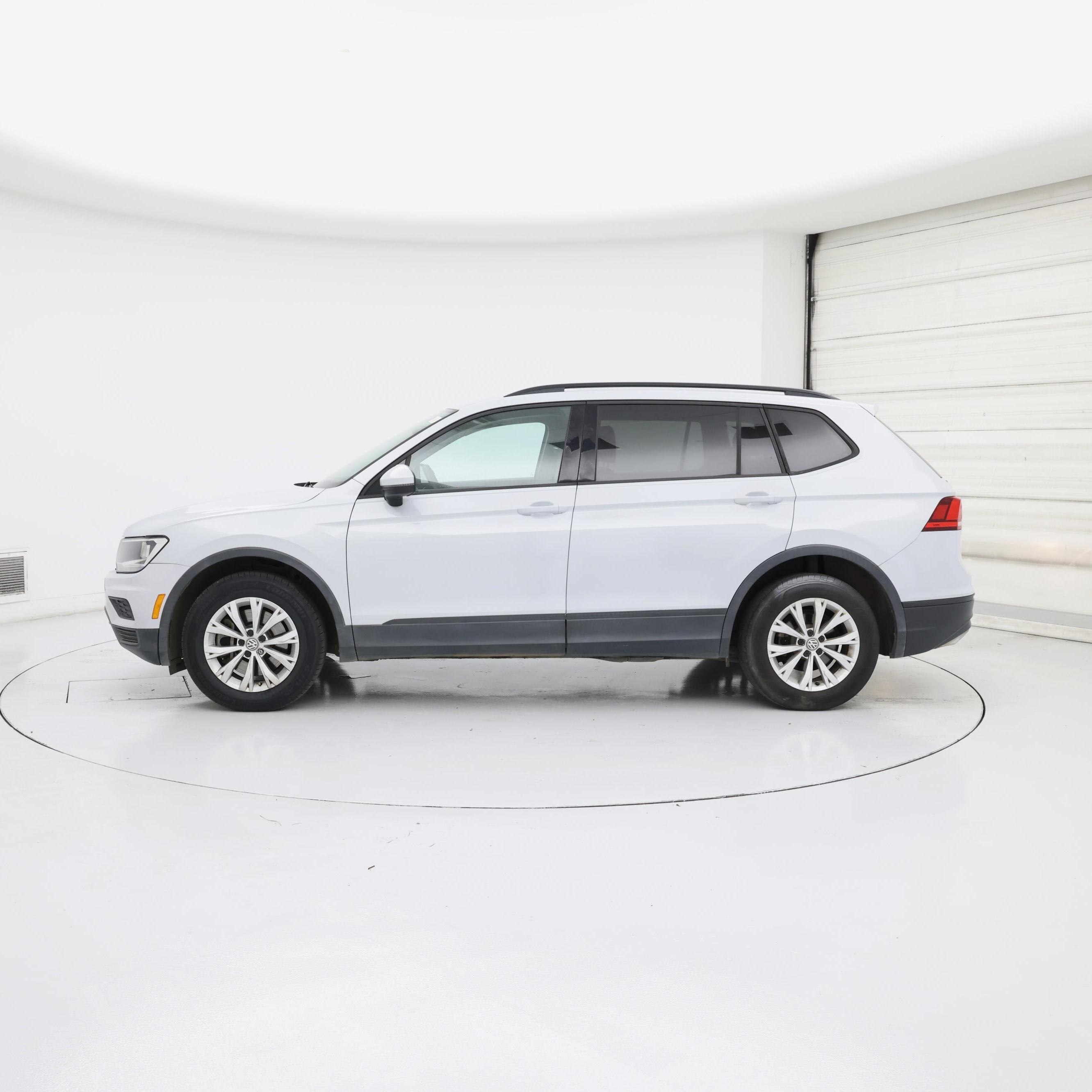 Thumbnail: 2018 Volkswagen Tiguan - 3