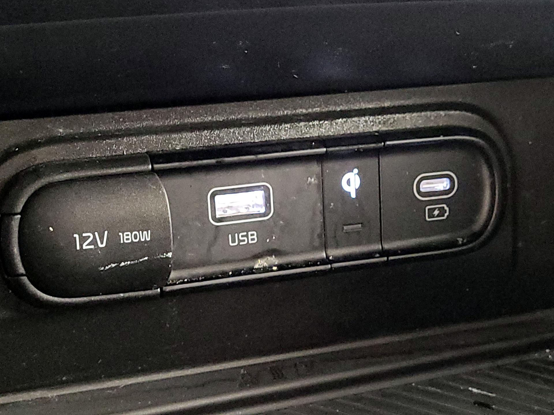 Thumbnail: 2023 Kia Sportage - 18