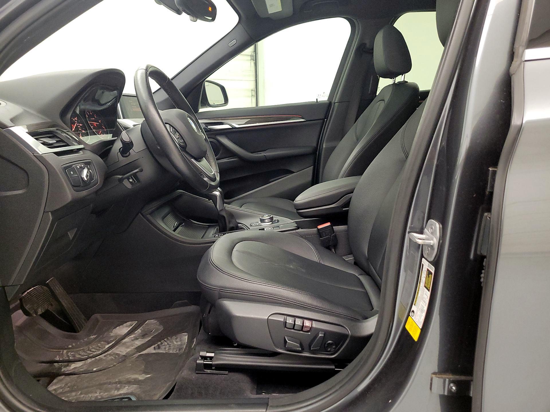 Thumbnail: 2017 BMW X1 - 11