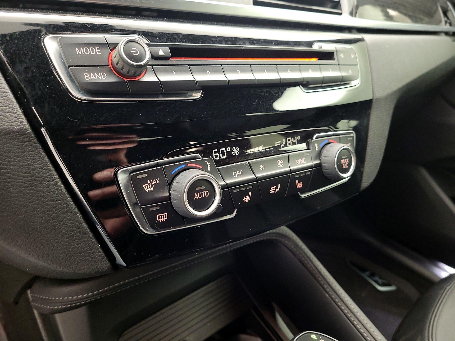 Thumbnail: 2017 BMW X1 - 15