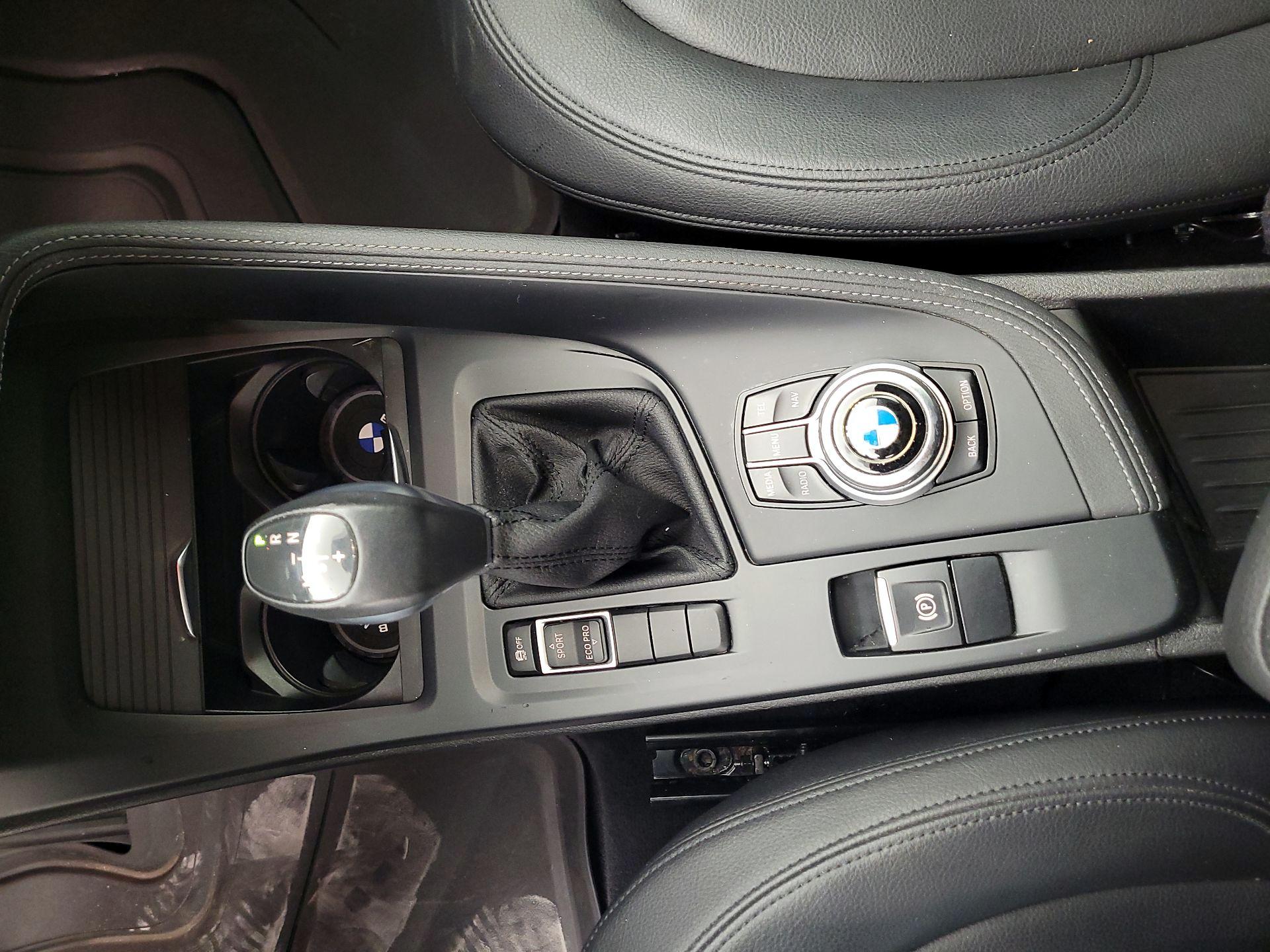 Thumbnail: 2017 BMW X1 - 16