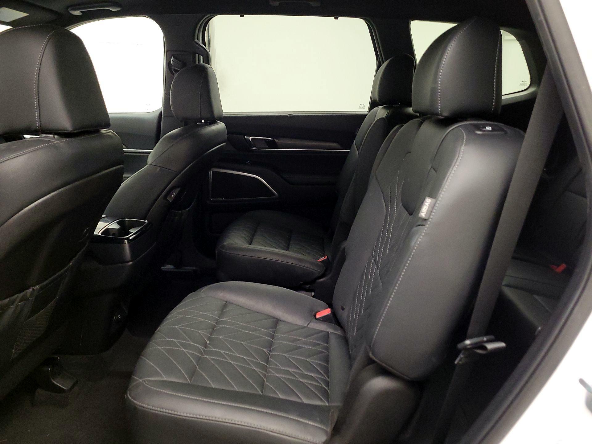 Thumbnail: 2024 Kia Telluride - 19