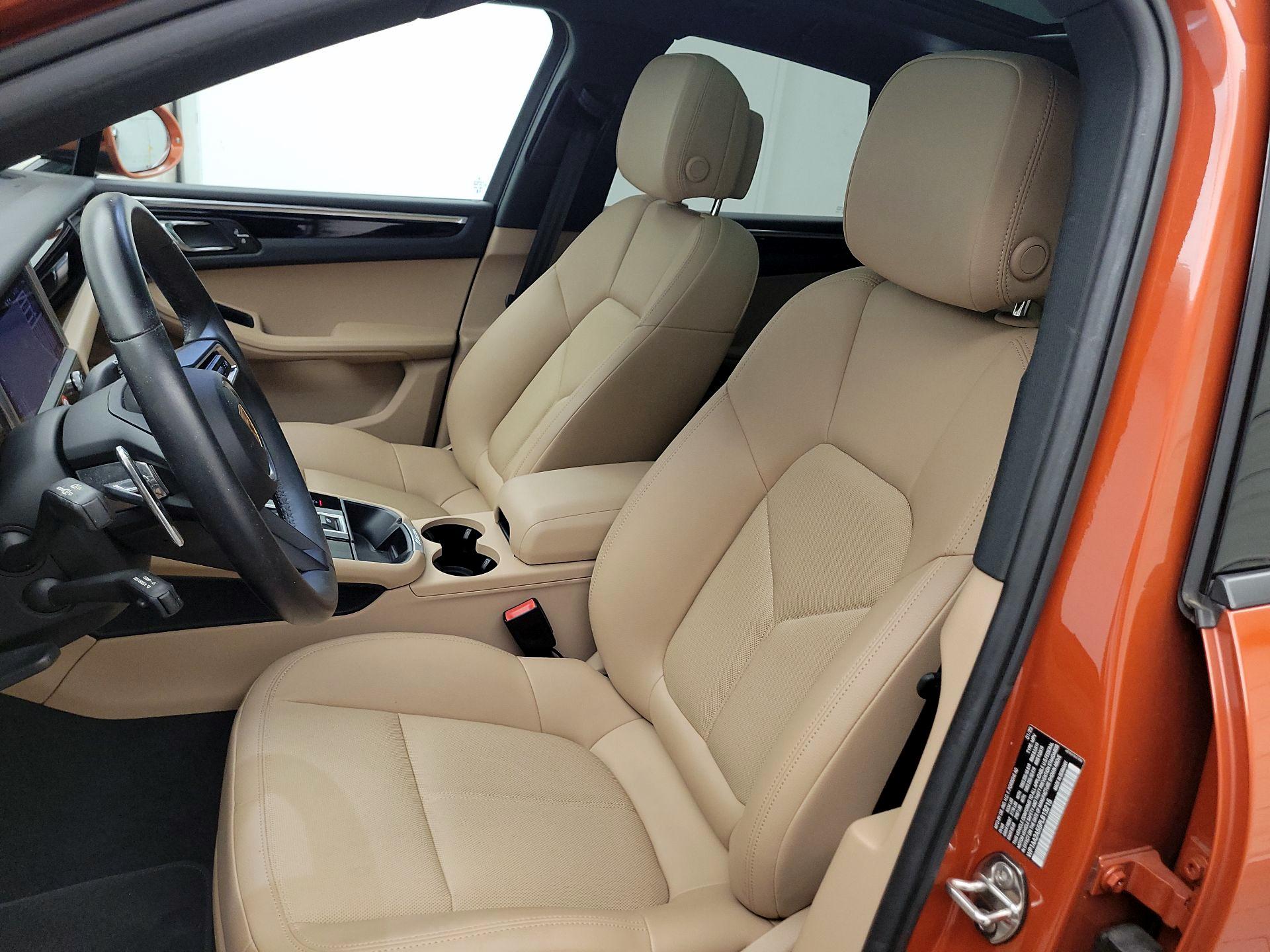 Thumbnail: 2023 Porsche Macan - 11