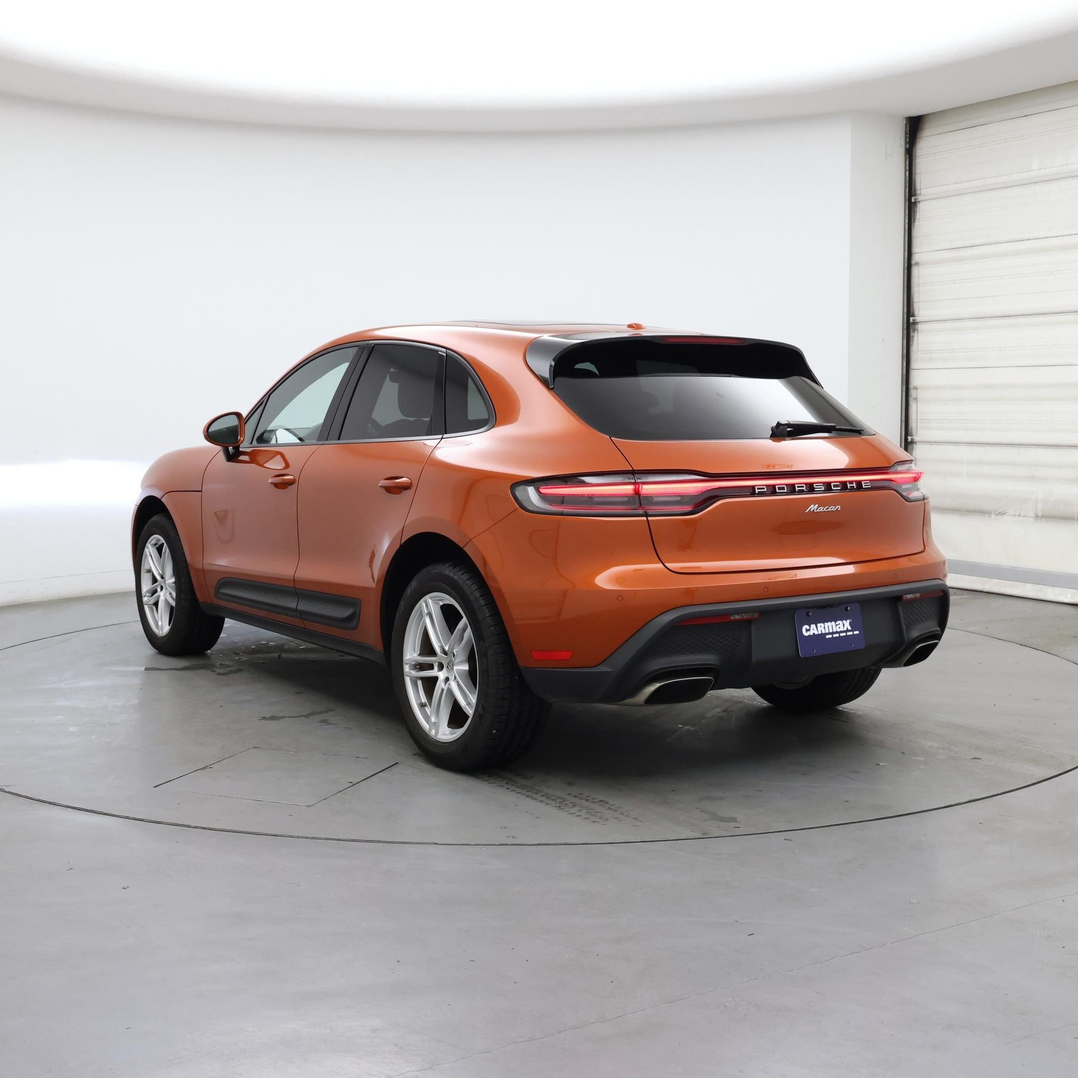 Thumbnail: 2023 Porsche Macan - 2