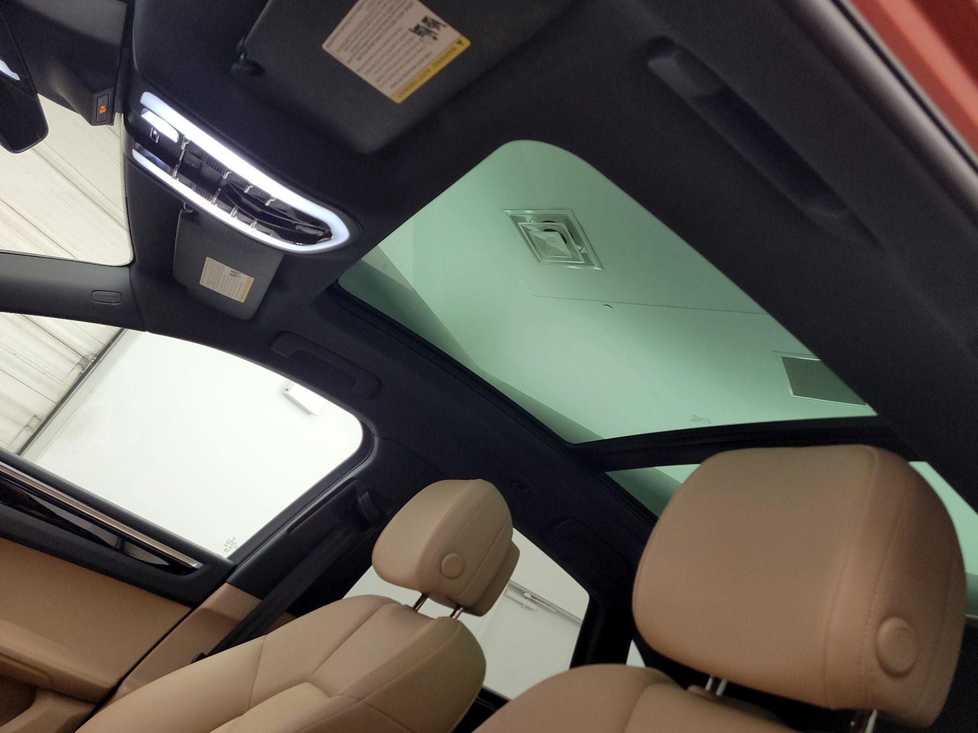 Thumbnail: 2023 Porsche Macan - 20