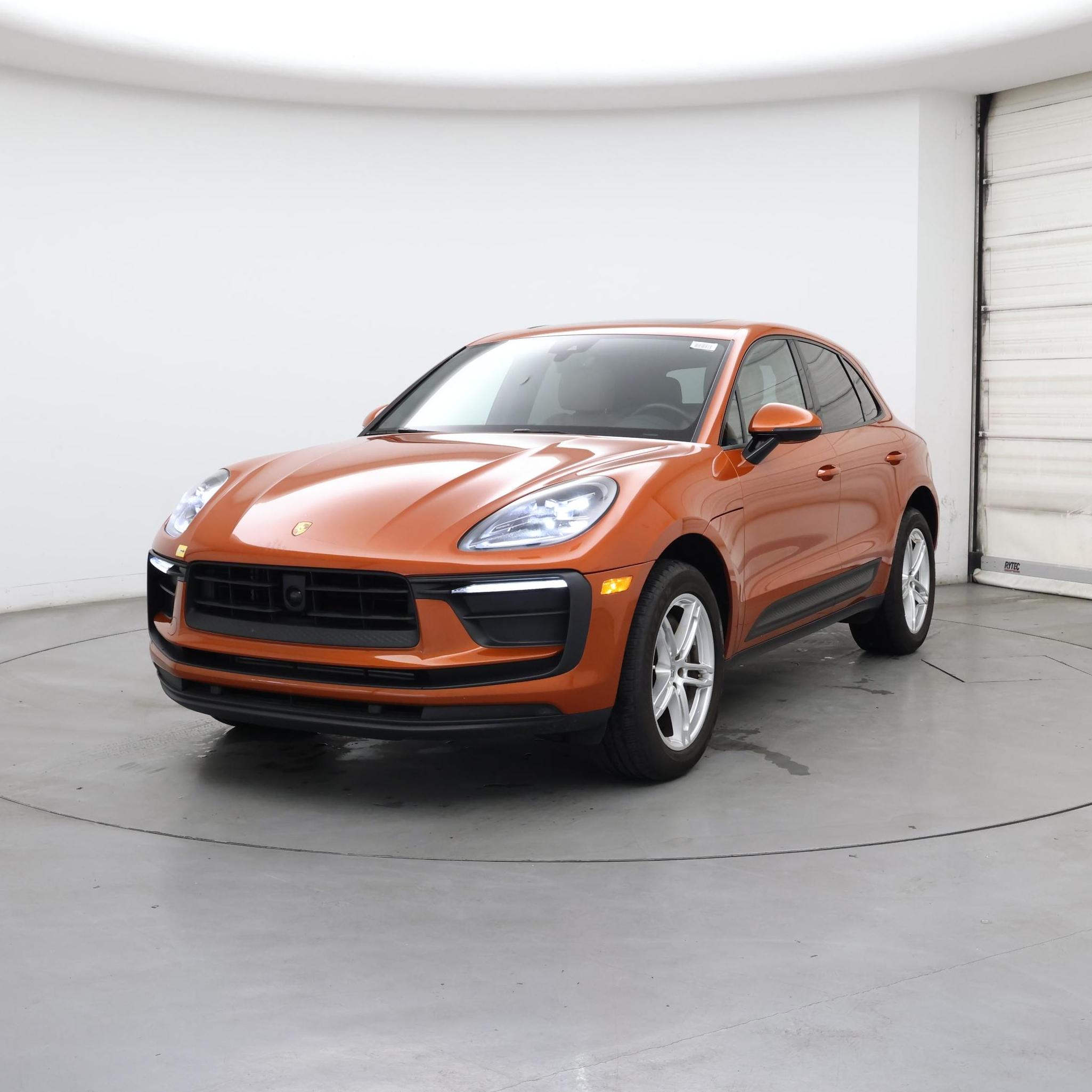 Thumbnail: 2023 Porsche Macan - 4