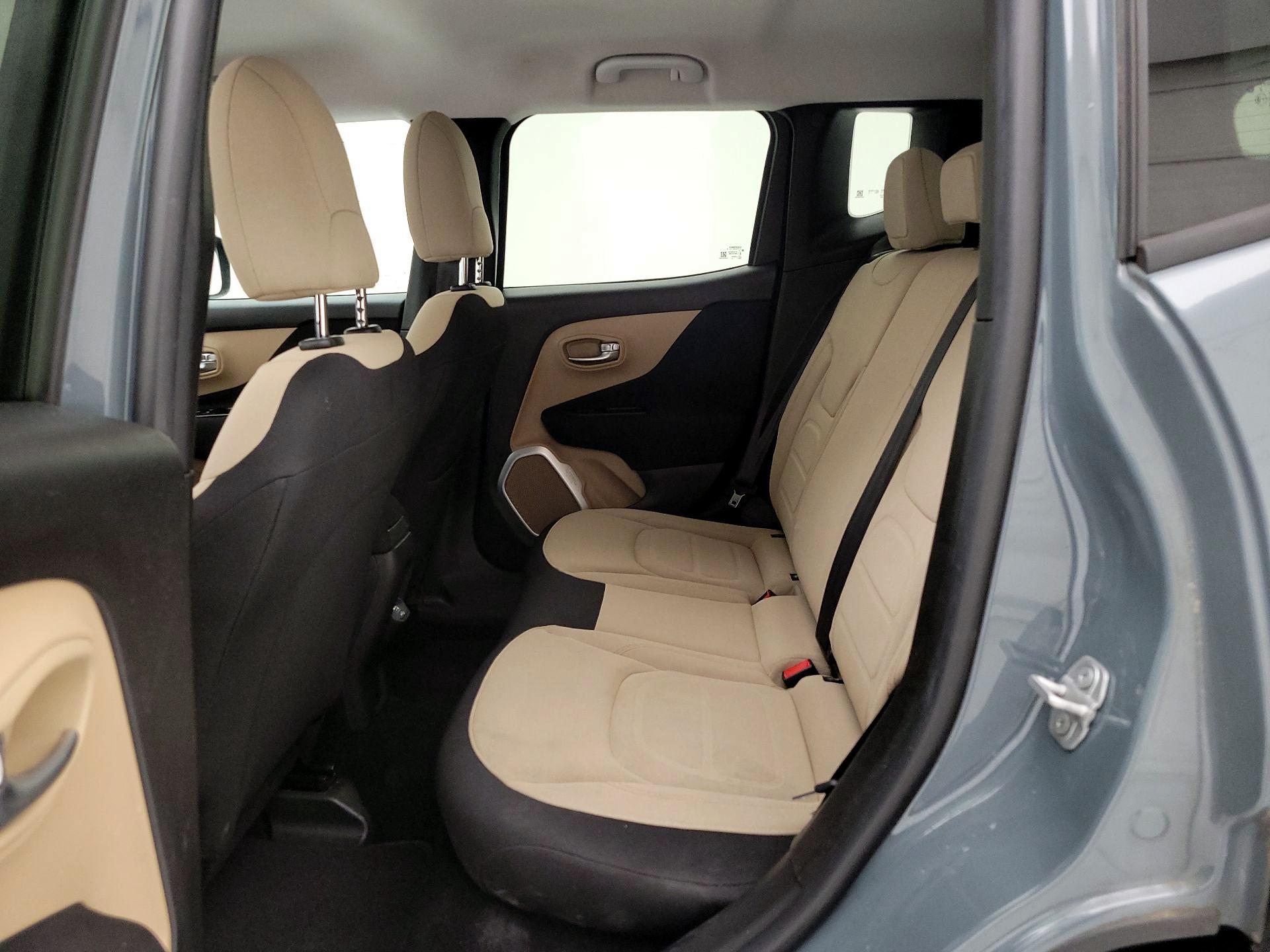 Thumbnail: 2018 Jeep Renegade - 18
