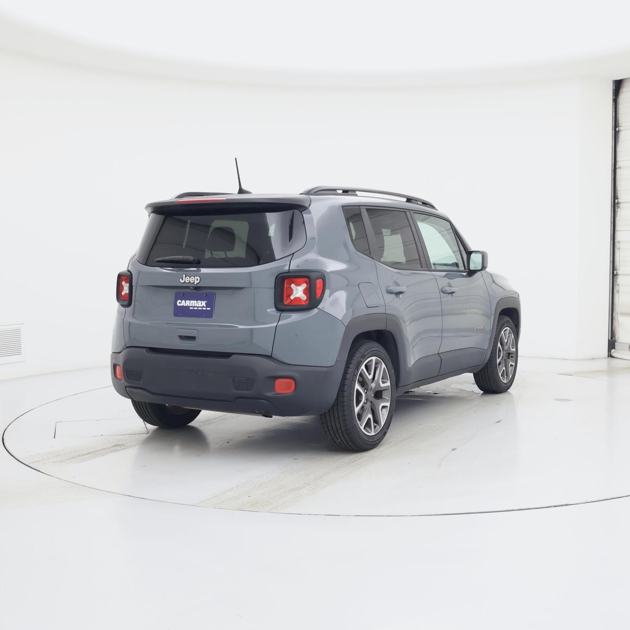 Thumbnail: 2018 Jeep Renegade - 8