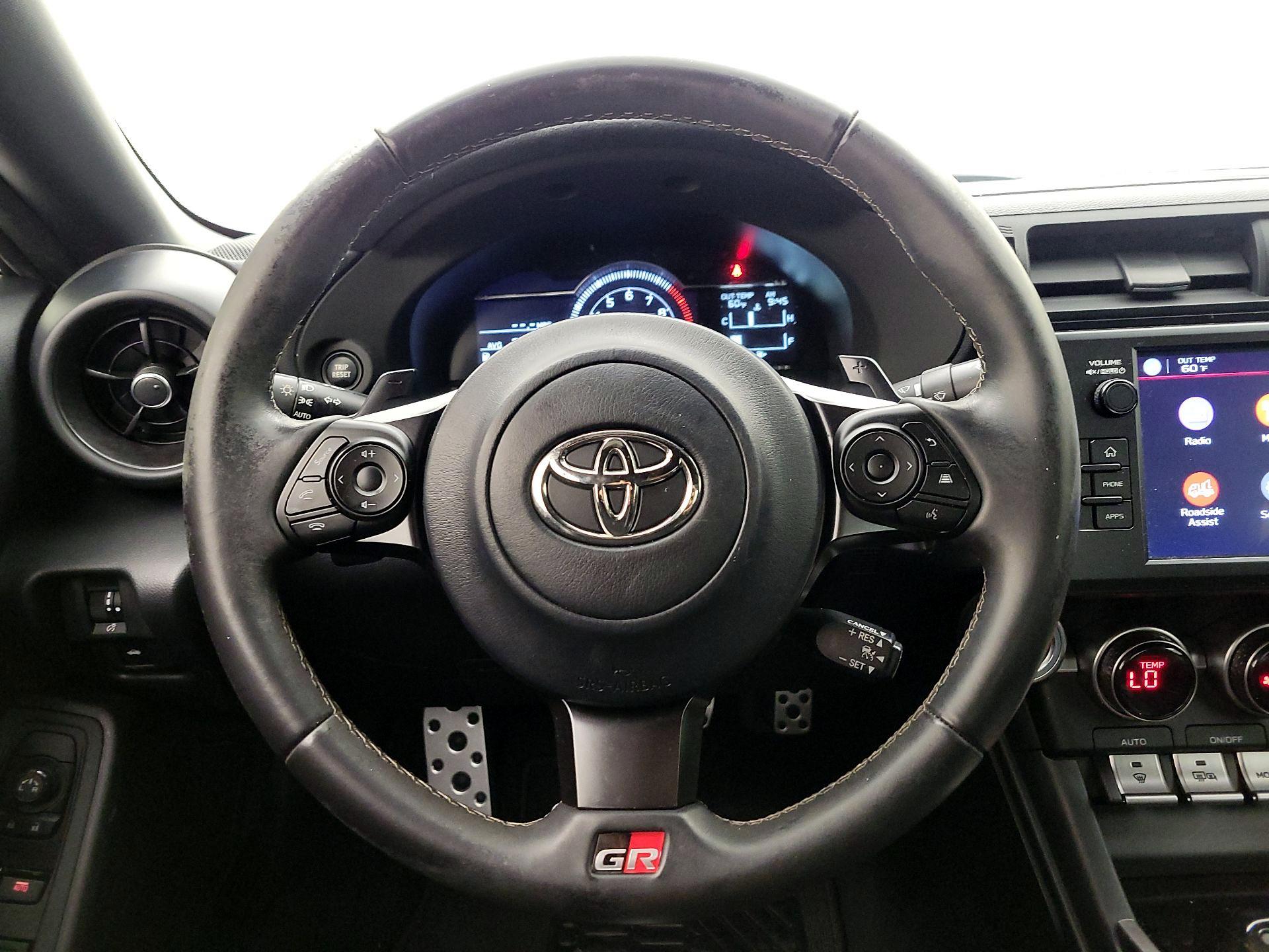 Thumbnail: 2023 Toyota GR86 - 10