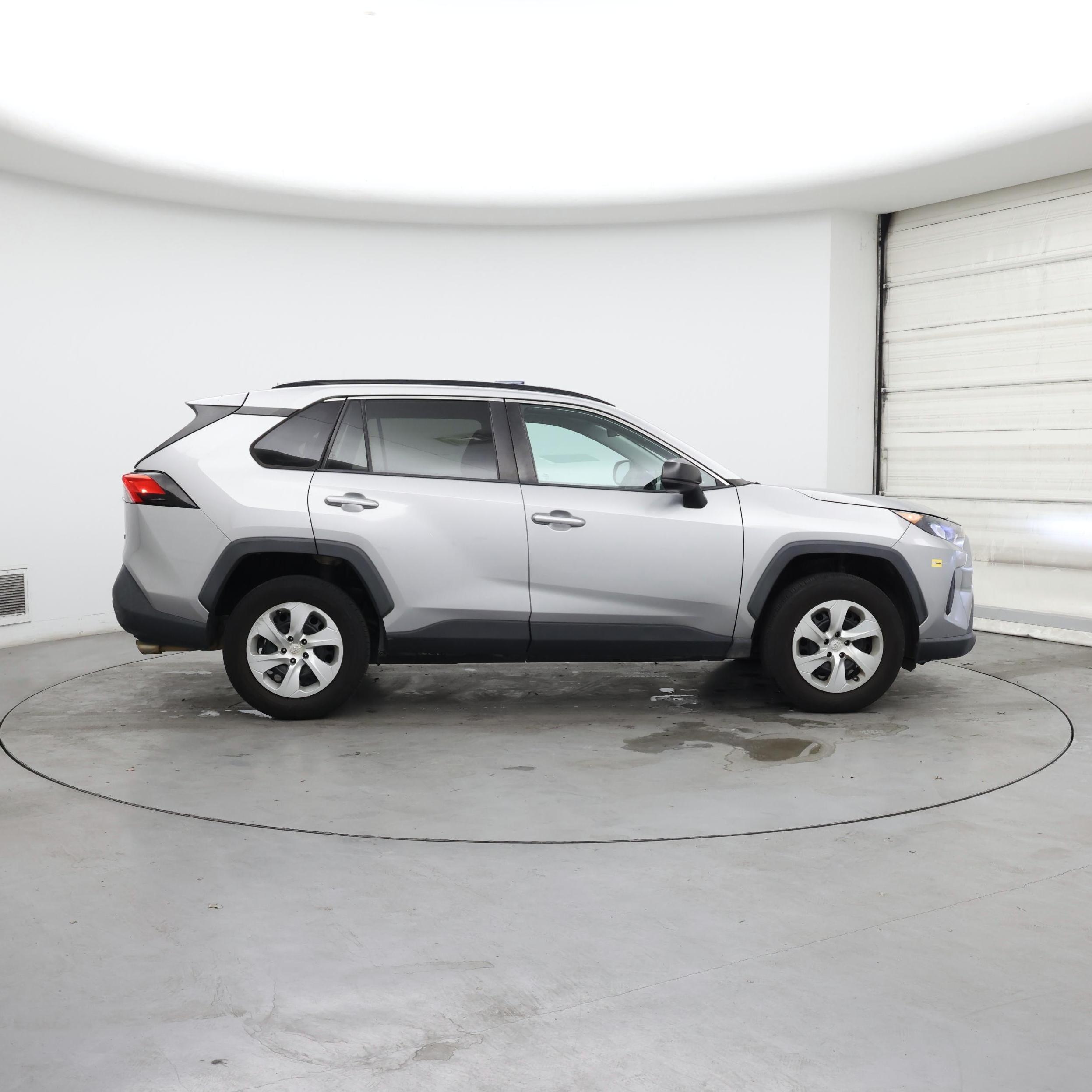 Thumbnail: 2019 Toyota RAV4 - 7