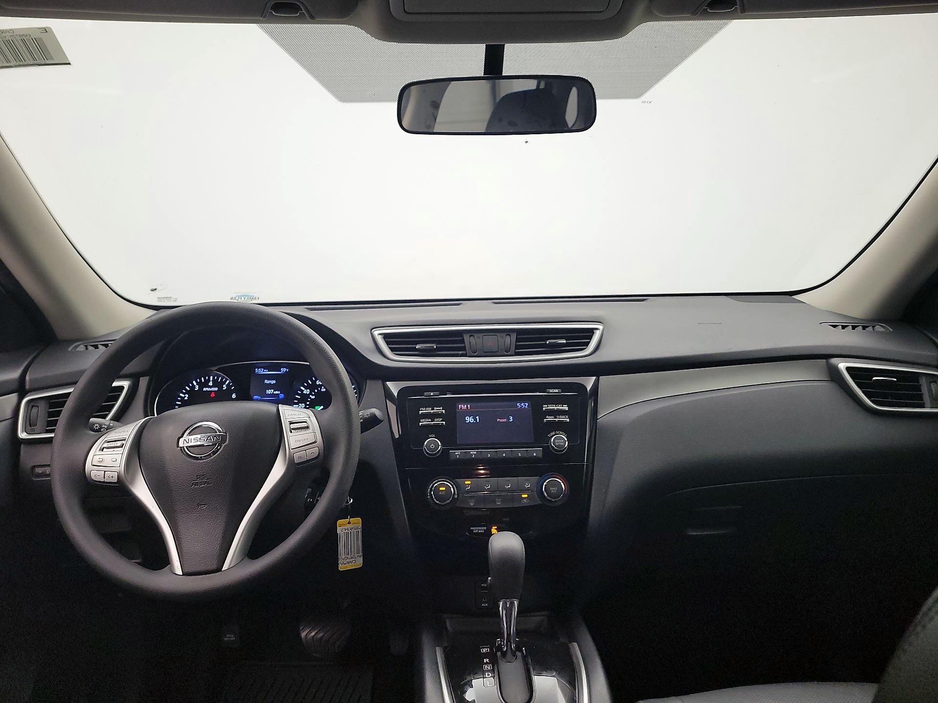 Thumbnail: 2016 Nissan Rogue - 9